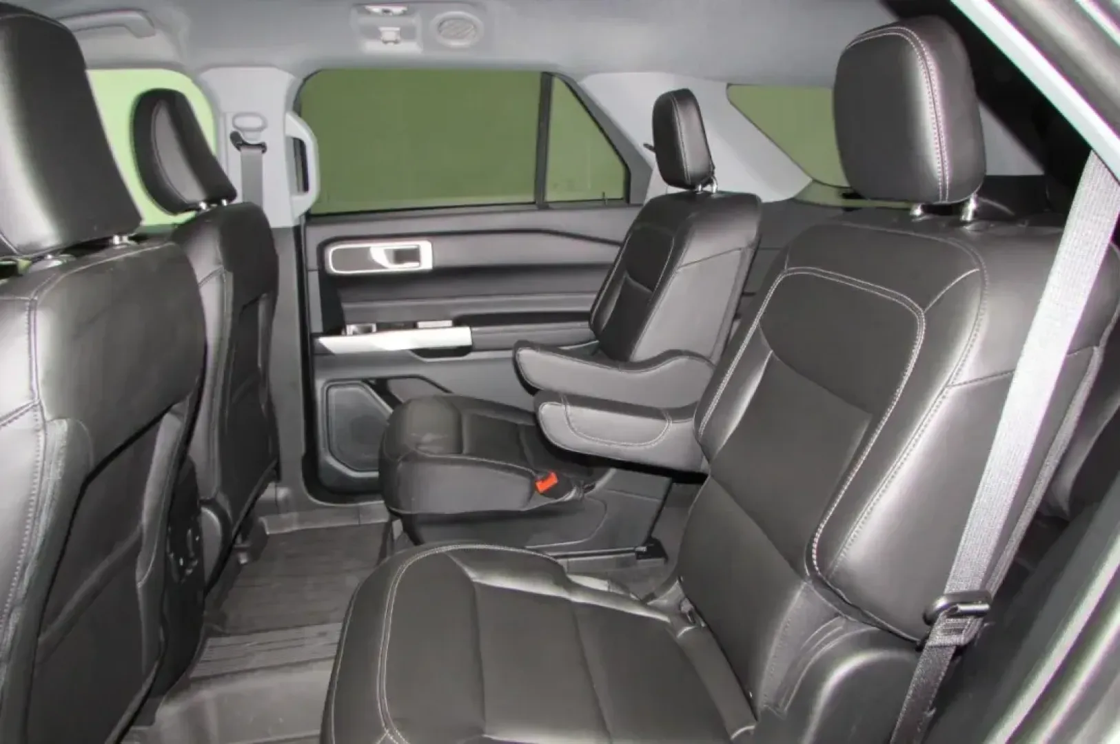 2023 /Ebony Leather Ford Explorer XLT (1FMSK8DH3PG) with an Other engine, Automatic transmission, located at 12830 Highway 21, De Soto, MO, 63020, (636) 337-7777, 38.153099, -90.573624 - **Experience Adventure with the 2023 Ford Explorer XLT at Pettus CDJR DeSoto!**<br /> <br /> Are you ready to elevate your family outings, weekend adventures, or daily commutes? The 2023 Ford Explorer XLT is the perfect SUV that seamlessly blends comfort, space, and advanced technology, making it an - Photo#23