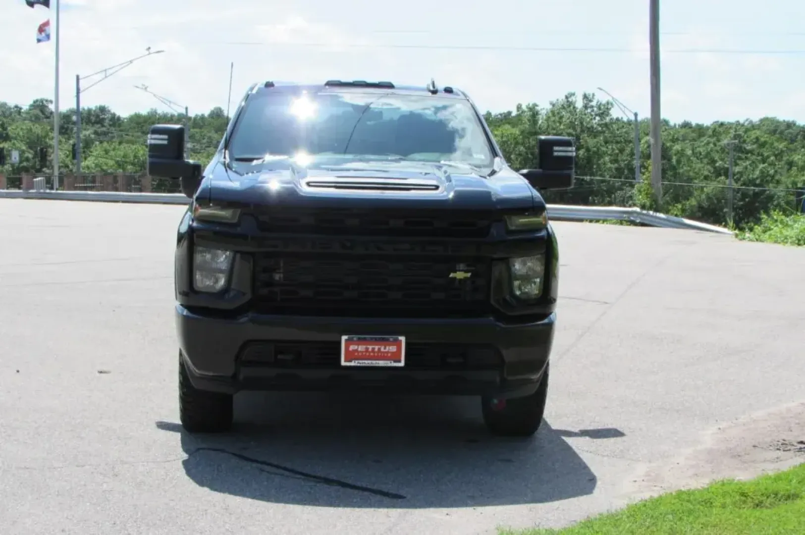 2022 /Jet Black Leather Chevrolet Silverado 2500HD Custom (2GC4YMEY3N1) with an Other engine, located at 12830 Highway 21, De Soto, MO, 63020, (636) 337-7777, 38.153099, -90.573624 - **Get Ready for Your Next Adventure with the 2022 Chevrolet Silverado 2500HD at Pettus CDJR DeSoto!**<br /> <br /> If you're searching for a rugged, dependable truck that can handle everything from weekend adventures to the demands of a growing family, look no further than this stunning 2022 Chevrol - Photo#1