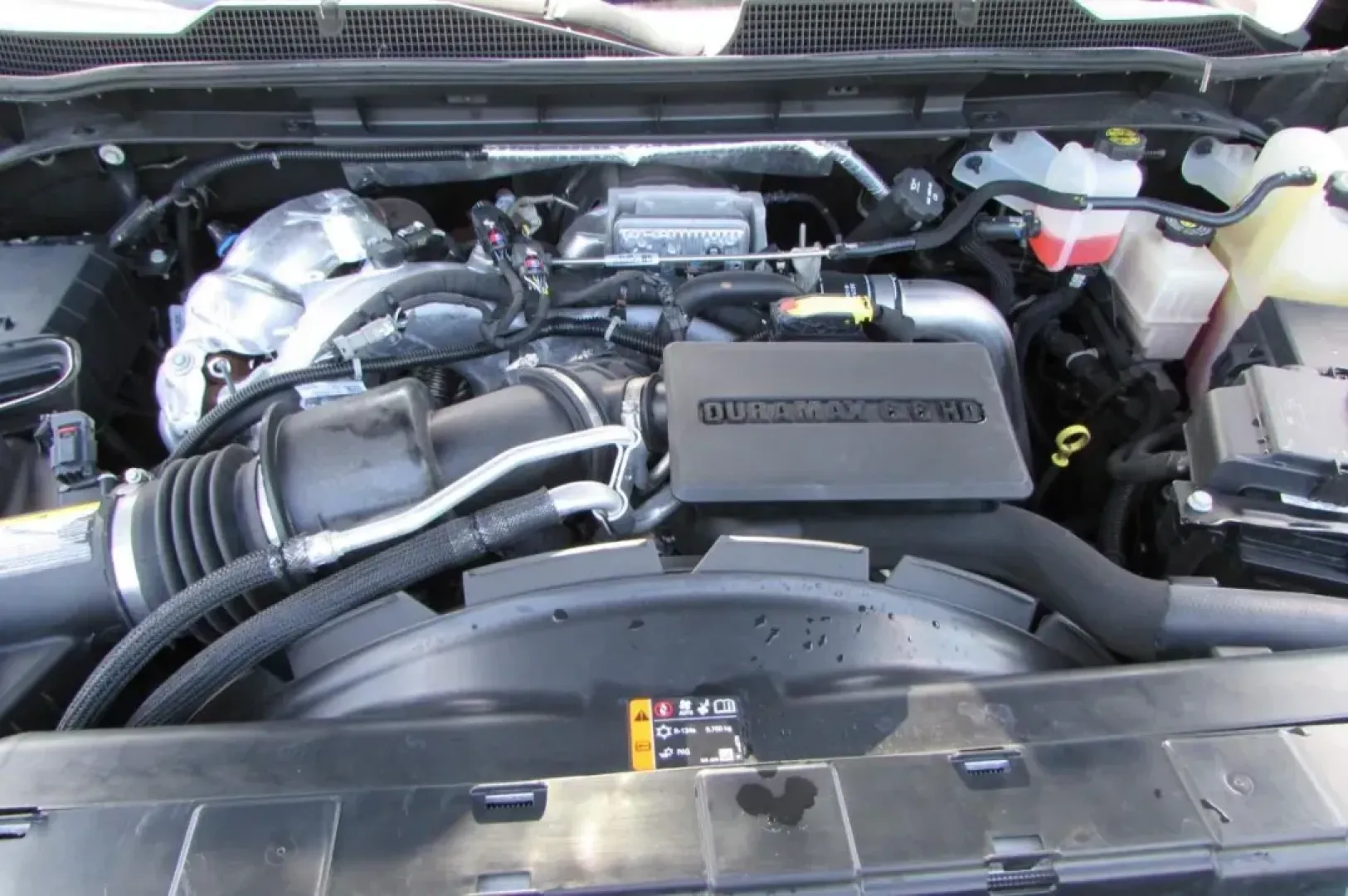 2022 /Jet Black Leather Chevrolet Silverado 2500HD Custom (2GC4YMEY3N1) with an Other engine, located at 12830 Highway 21, De Soto, MO, 63020, (636) 337-7777, 38.153099, -90.573624 - **Get Ready for Your Next Adventure with the 2022 Chevrolet Silverado 2500HD at Pettus CDJR DeSoto!**<br /> <br /> If you're searching for a rugged, dependable truck that can handle everything from weekend adventures to the demands of a growing family, look no further than this stunning 2022 Chevrol - Photo#11