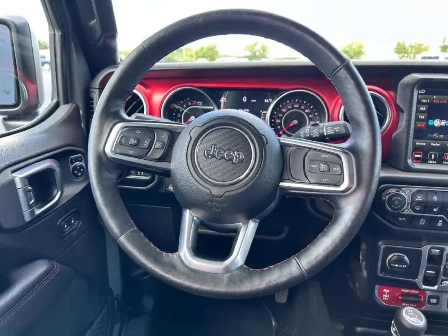 2018 /Black Leather Jeep Wrangler Unlimited Rubicon (1C4HJXFG1JW) with an 3.6L V6 24V VVT UPG I engine, located at 970 Woodlawn Dr., Farmington, MO, 63640, (573) 431-7800, 37.825642, -90.468674 - **Adventure Awaits: 2018 Jeep Wrangler Unlimited Rubicon at Pettus CDJR Farmington**<br /> <br /> Are you ready to elevate your outdoor adventures or conquer the daily commute? Look no further than this rugged yet refined 2018 Jeep Wrangler Unlimited Rubicon, now available at Pettus CDJR Farmington. - Photo#10