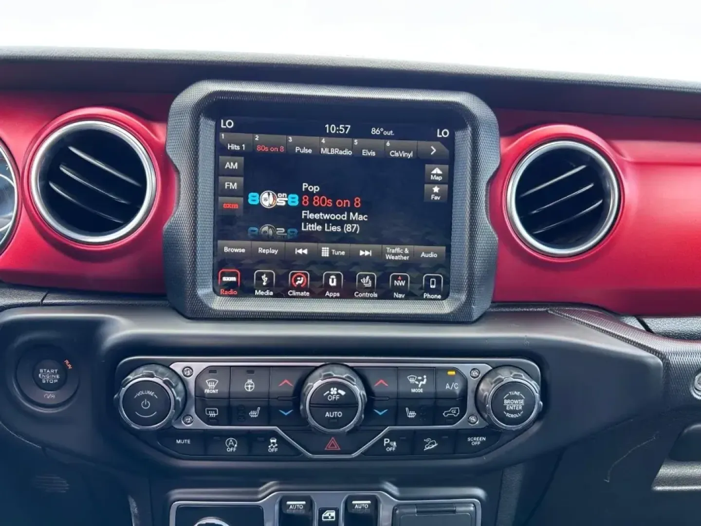 2018 /Black Leather Jeep Wrangler Unlimited Rubicon (1C4HJXFG1JW) with an 3.6L V6 24V VVT UPG I engine, located at 970 Woodlawn Dr., Farmington, MO, 63640, (573) 431-7800, 37.825642, -90.468674 - **Adventure Awaits: 2018 Jeep Wrangler Unlimited Rubicon at Pettus CDJR Farmington**<br /> <br /> Are you ready to elevate your outdoor adventures or conquer the daily commute? Look no further than this rugged yet refined 2018 Jeep Wrangler Unlimited Rubicon, now available at Pettus CDJR Farmington. - Photo#13