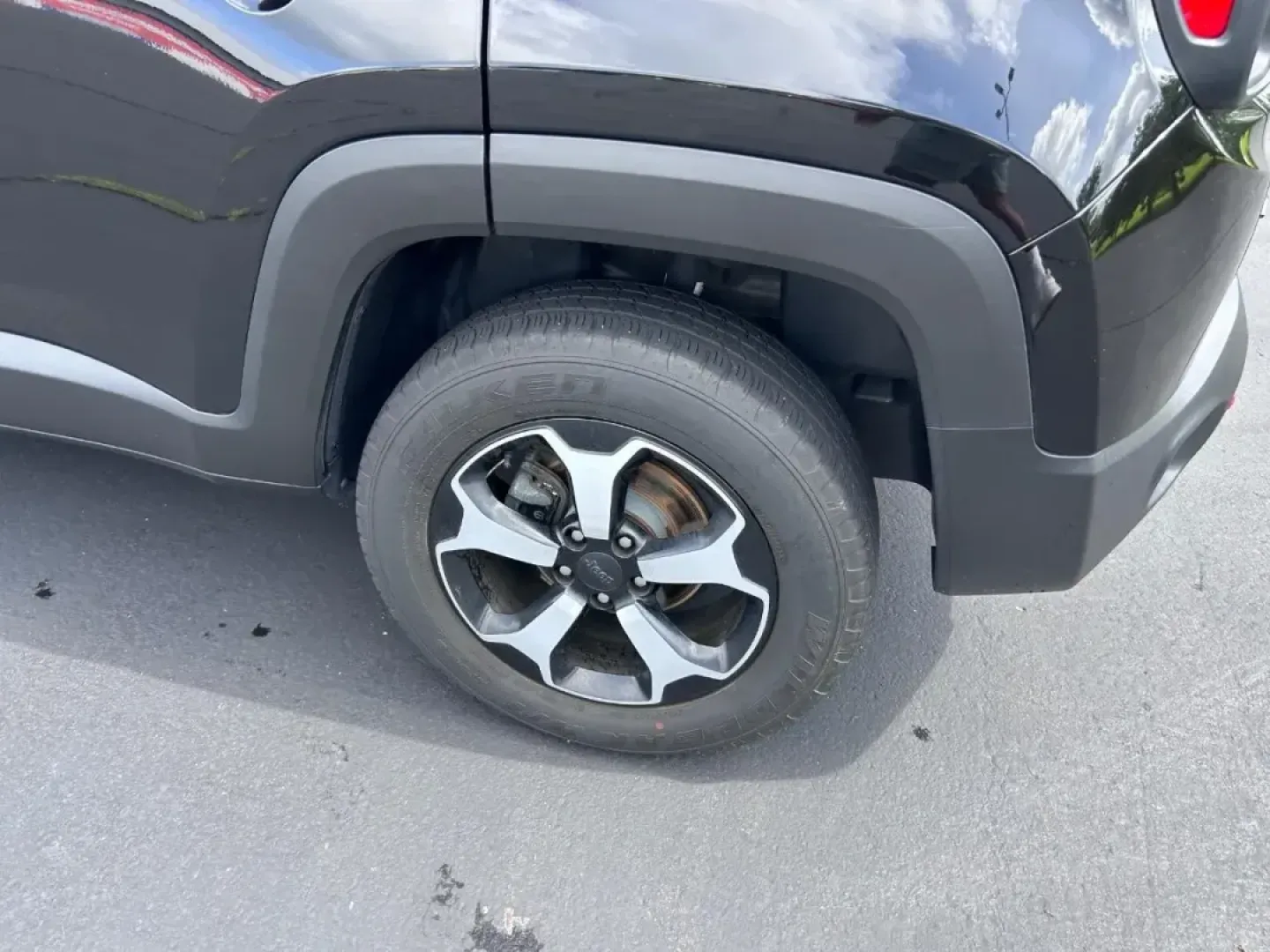 2022 /Black Leather Jeep Renegade Trailhawk (ZACNJDC15NP) with an 1.3L I4 Turbo MAIR DI engine, Automatic transmission, located at 970 Woodlawn Dr., Farmington, MO, 63640, (573) 431-7800, 37.825642, -90.468674 - ### Explore the Great Outdoors with the 2022 Jeep Renegade Trailhawk from Pettus CDJR Farmington!<br /> <br /> Are you ready for your next adventure? The 2022 Jeep Renegade Trailhawk is not just a vehicle; it's your gateway to weekend getaways and outdoor escapades. Perfect for growing families or w - Photo#5