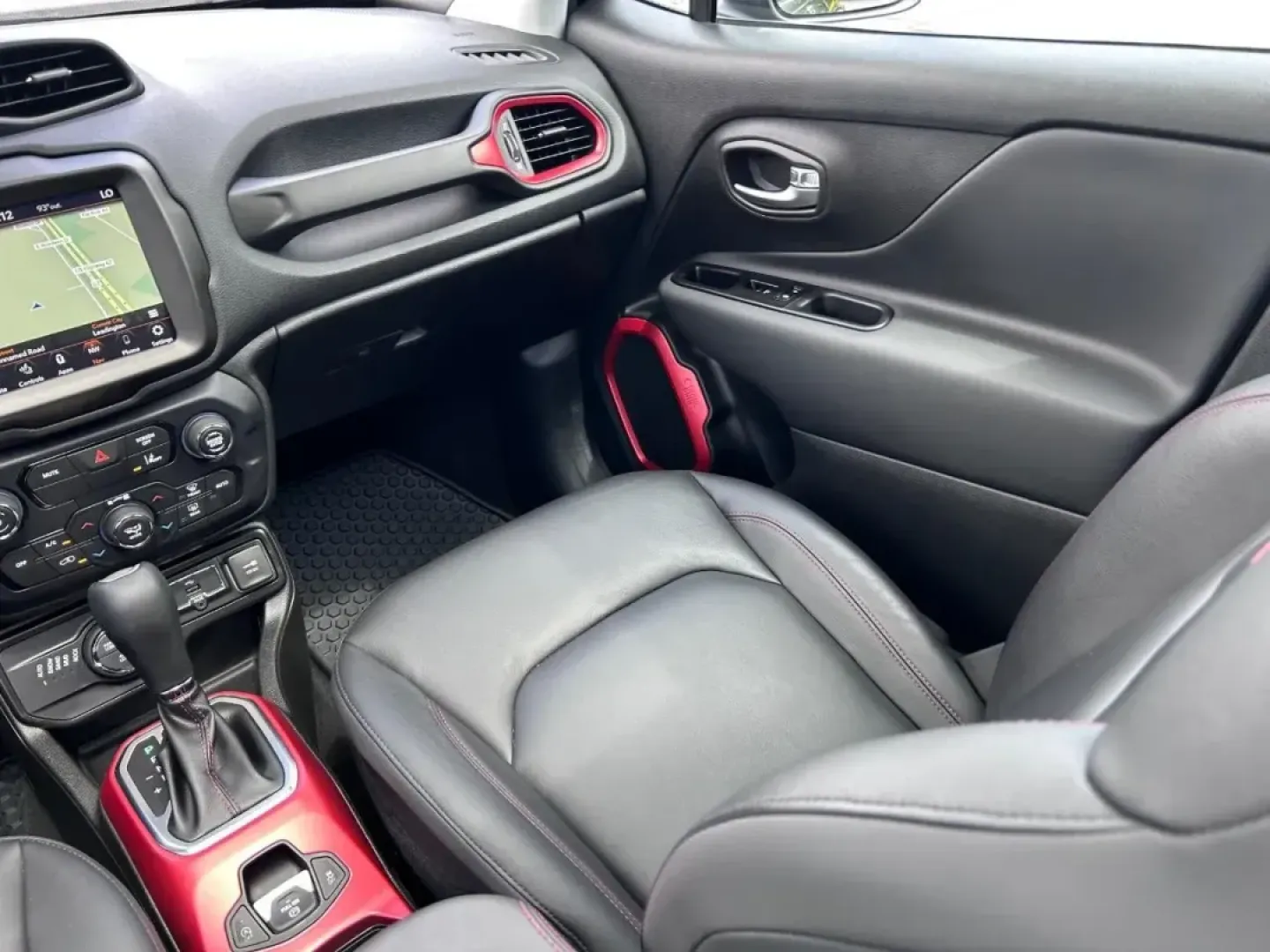 2022 /Black Leather Jeep Renegade Trailhawk (ZACNJDC15NP) with an 1.3L I4 Turbo MAIR DI engine, Automatic transmission, located at 970 Woodlawn Dr., Farmington, MO, 63640, (573) 431-7800, 37.825642, -90.468674 - ### Explore the Great Outdoors with the 2022 Jeep Renegade Trailhawk from Pettus CDJR Farmington!<br /> <br /> Are you ready for your next adventure? The 2022 Jeep Renegade Trailhawk is not just a vehicle; it's your gateway to weekend getaways and outdoor escapades. Perfect for growing families or w - Photo#17