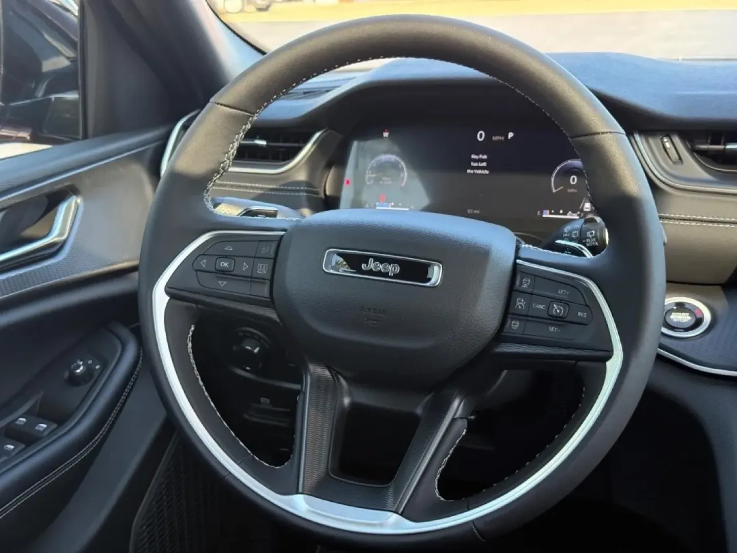 2025 Jeep Grand Cherokee Altitude X (1C4RJKAG8S8) with an Other engine, Automatic transmission, located at 12830 Highway 21, De Soto, MO, 63020, (636) 337-7777, 38.153099, -90.573624 - Experience the thrill of adventure and everyday practicality with the remarkable 2025 Jeep Grand Cherokee L Altitude X, available now at Pettus CDJR Farmington. As the perfect SUV for those seeking a balance between luxurious comfort and rugged capability, this vehicle is an excellent choice for gro - Photo#8