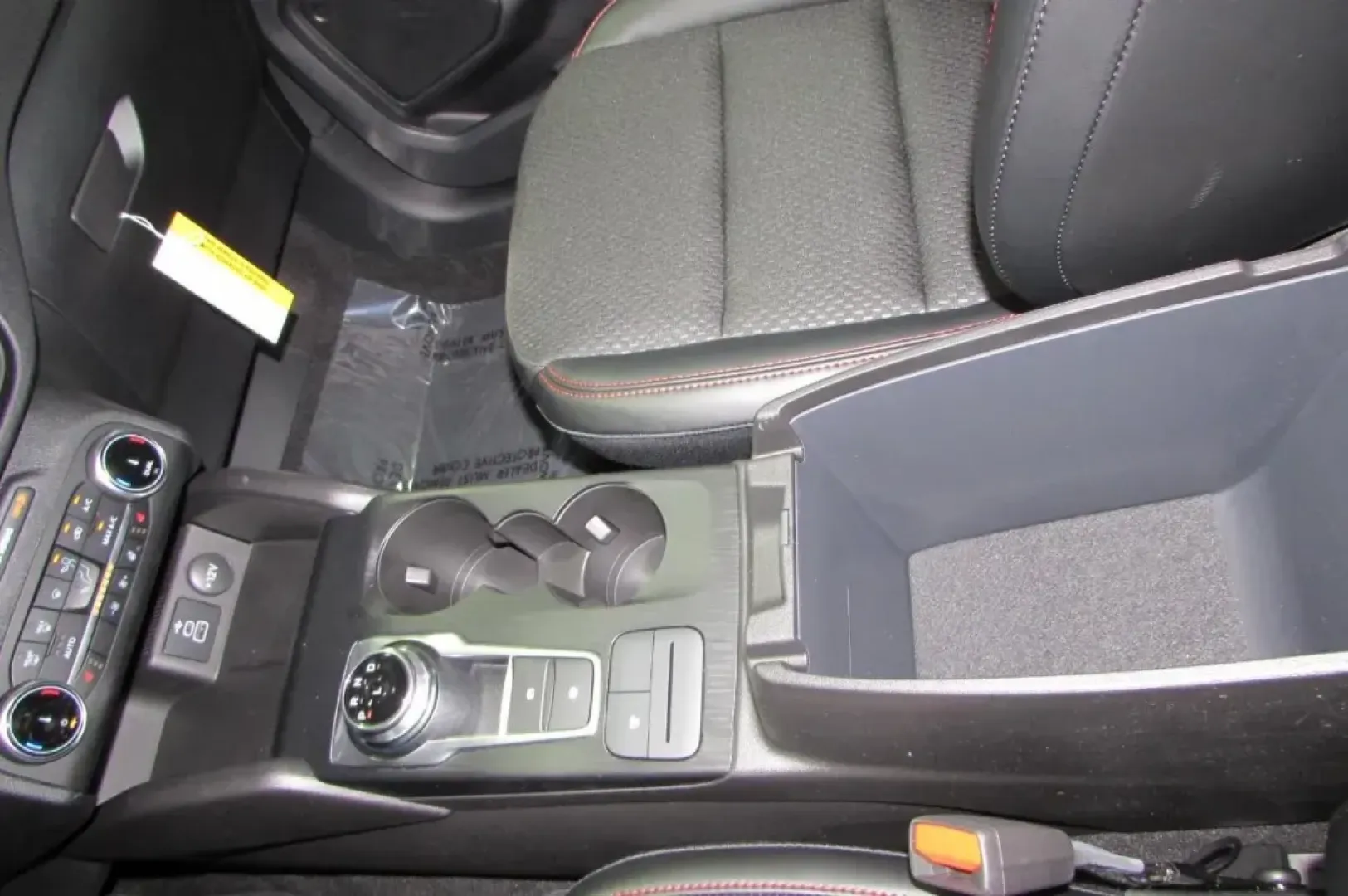 2025 /Ebony Leather Ford Escape ST-Line Select (1FMCU9NZ2SU) with an 2.5L iVCT Atkinson Cycle I-4 Hybrid engine, located at 12836 Highway 21, De Soto, MO, 63020, (636) 337-7777, 38.151867, -90.575615 - **Adventure Awaits: Drive the 2025 Ford Escape Hybrid ST-Line Select from Pettus Ford De Soto!**<br /> <br /> Imagine cruising through the scenic routes of De Soto, MO, in a vehicle that combines eco-friendliness with modern sophistication-the 2025 Ford Escape Hybrid ST-Line Select. Perfect for week - Photo#21