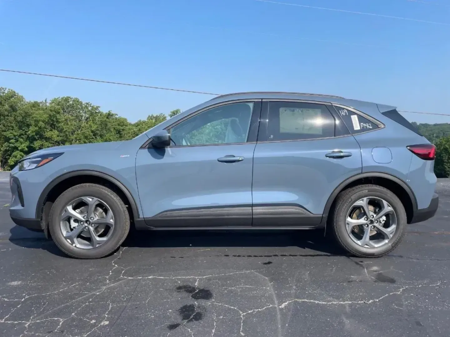 2025 /Ebony Leather Ford Escape ST-Line Select (1FMCU9NZ2SU) with an 2.5L iVCT Atkinson Cycle I-4 Hybrid engine, located at 12836 Highway 21, De Soto, MO, 63020, (636) 337-7777, 38.151867, -90.575615 - **Adventure Awaits: Drive the 2025 Ford Escape Hybrid ST-Line Select from Pettus Ford De Soto!**<br /> <br /> Imagine cruising through the scenic routes of De Soto, MO, in a vehicle that combines eco-friendliness with modern sophistication-the 2025 Ford Escape Hybrid ST-Line Select. Perfect for week - Photo#29