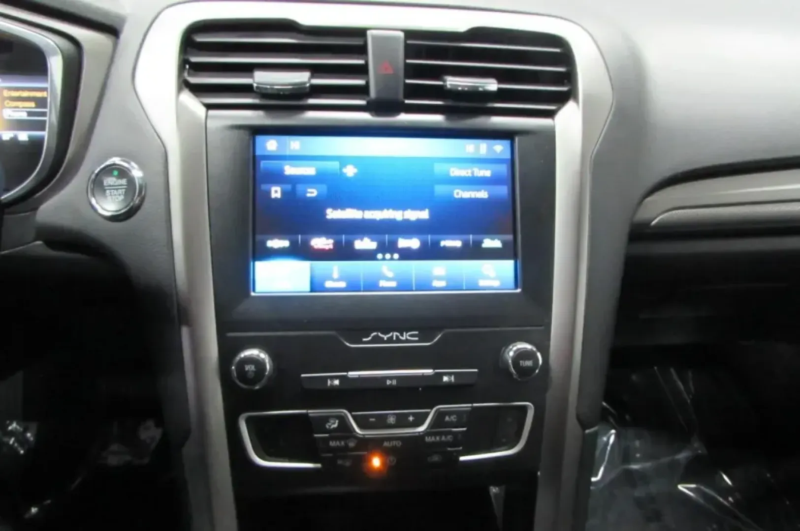 2020 /Ebony Cloth Ford Fusion SE (3FA6P0HD4LR) with an Other engine, Automatic transmission, located at 12836 Highway 21, De Soto, MO, 63020, (636) 337-7777, 38.151867, -90.575615 - USED 2020 Ford Fusion SE from Pettus Ford De Soto, De Soto MO. - Photo#14