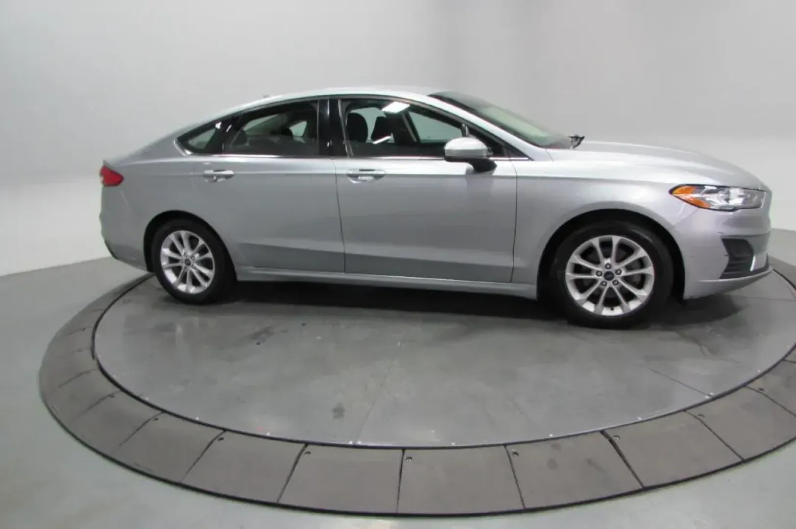 2020 /Ebony Cloth Ford Fusion SE (3FA6P0HD4LR) with an Other engine, Automatic transmission, located at 12836 Highway 21, De Soto, MO, 63020, (636) 337-7777, 38.151867, -90.575615 - USED 2020 Ford Fusion SE from Pettus Ford De Soto, De Soto MO. - Photo#4