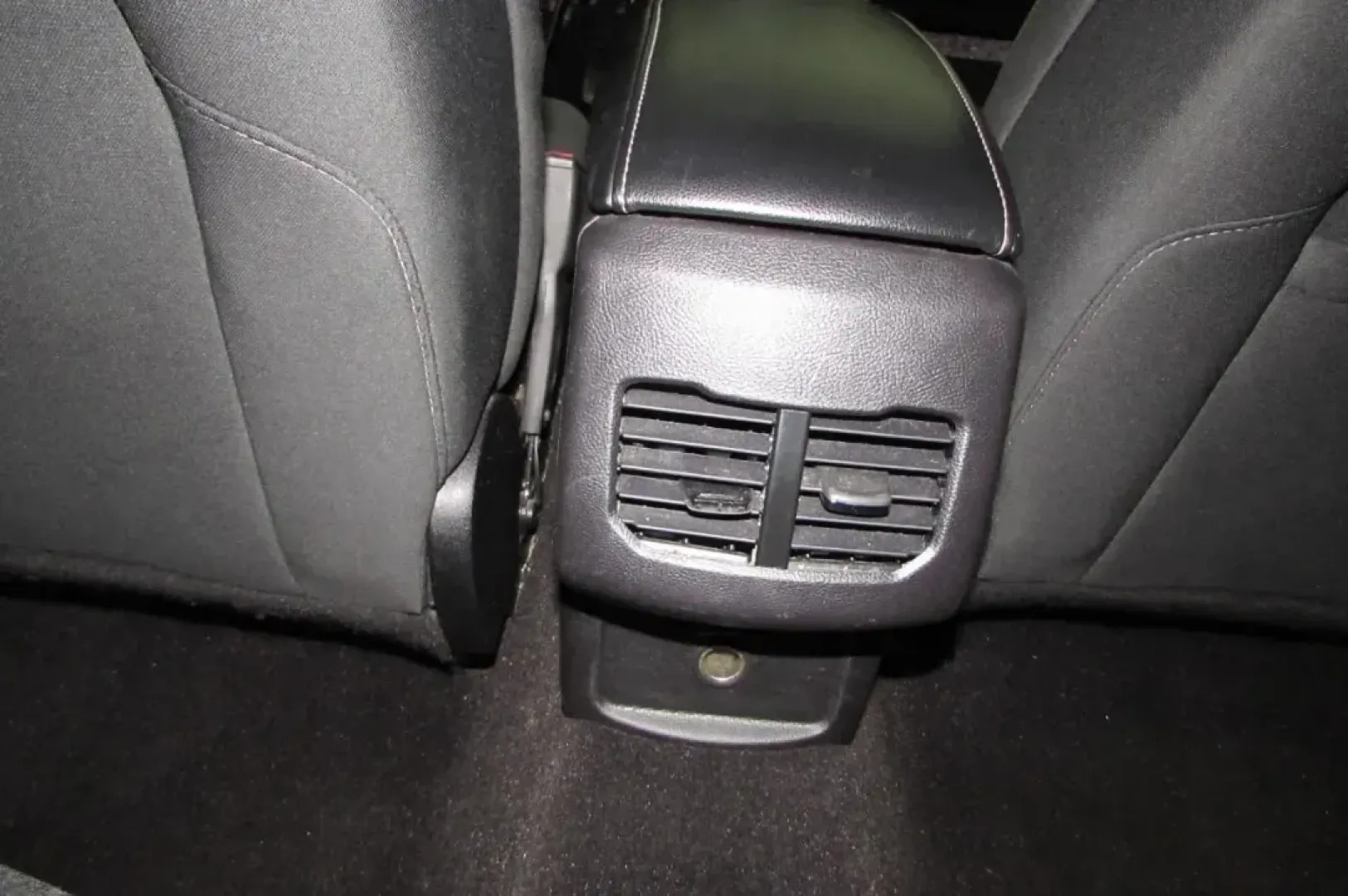 2020 /Ebony Cloth Ford Fusion SE (3FA6P0HD4LR) with an Other engine, Automatic transmission, located at 12836 Highway 21, De Soto, MO, 63020, (636) 337-7777, 38.151867, -90.575615 - USED 2020 Ford Fusion SE from Pettus Ford De Soto, De Soto MO. - Photo#8