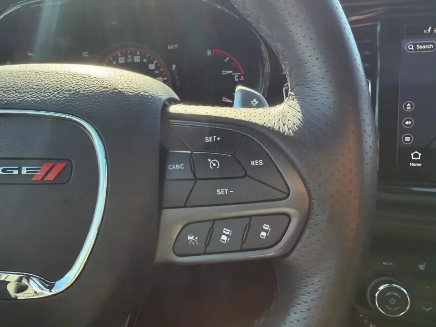 2023 /Black Leather Dodge Durango R/T Plus (1C4SDJCT5PC) with an 5.7L V8 HEMI MDS VVT engine, Automatic transmission, located at 970 Woodlawn Dr., Farmington, MO, 63640, (573) 431-7800, 37.825642, -90.468674 - Make every day feel like a getaway in this bold, family-ready performance SUV-perfect for school drop-offs, long commutes to St. Louis, and weekend road trips down US-67 with room for friends, gear, and plenty of attitude. This **2023 Dodge Durango R/T Plus AWD** blends muscle-car spirit with three- - Photo#16