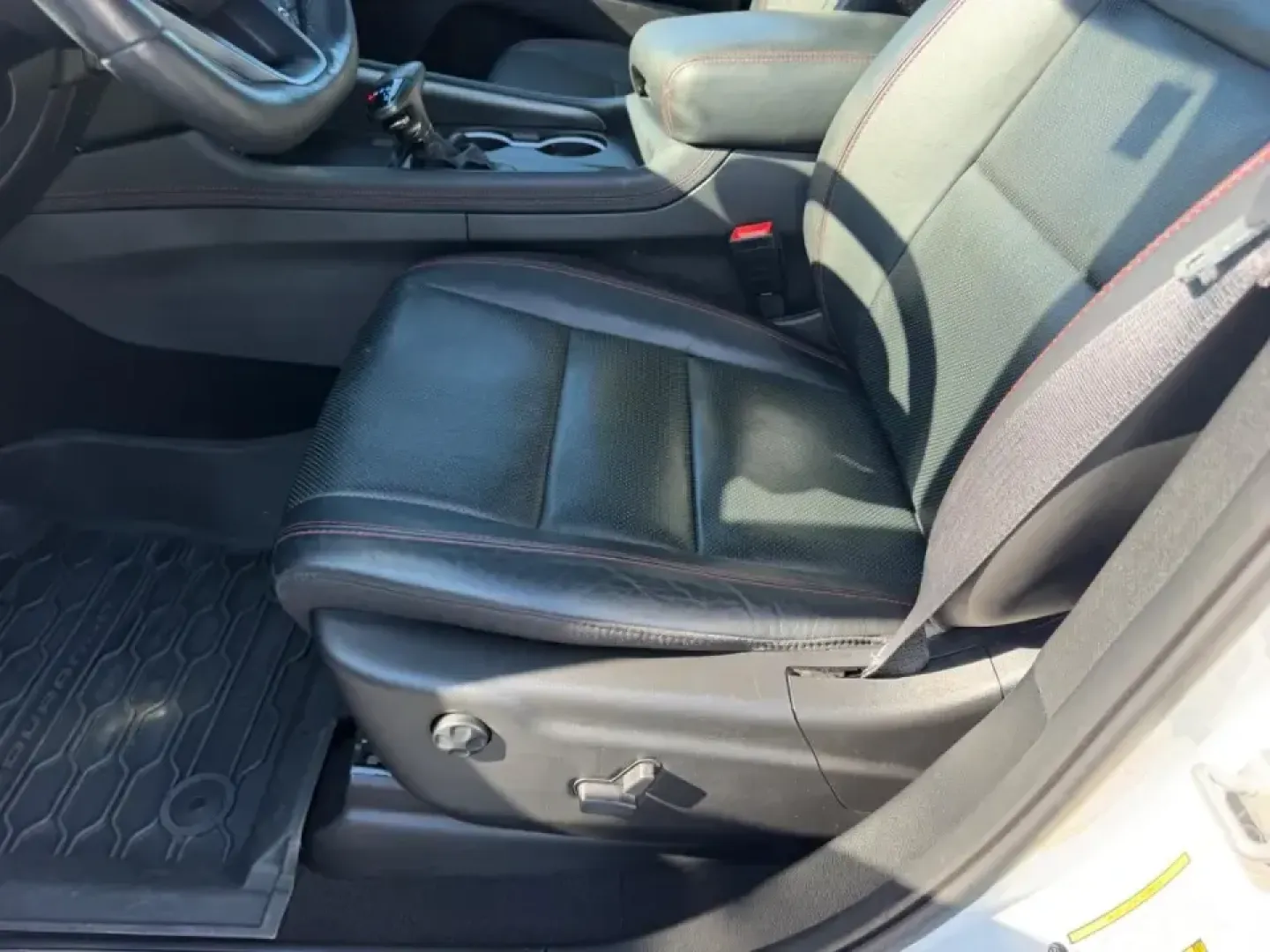 2023 /Black Leather Dodge Durango R/T Plus (1C4SDJCT5PC) with an 5.7L V8 HEMI MDS VVT engine, Automatic transmission, located at 970 Woodlawn Dr., Farmington, MO, 63640, (573) 431-7800, 37.825642, -90.468674 - Make every day feel like a getaway in this bold, family-ready performance SUV-perfect for school drop-offs, long commutes to St. Louis, and weekend road trips down US-67 with room for friends, gear, and plenty of attitude. This **2023 Dodge Durango R/T Plus AWD** blends muscle-car spirit with three- - Photo#23