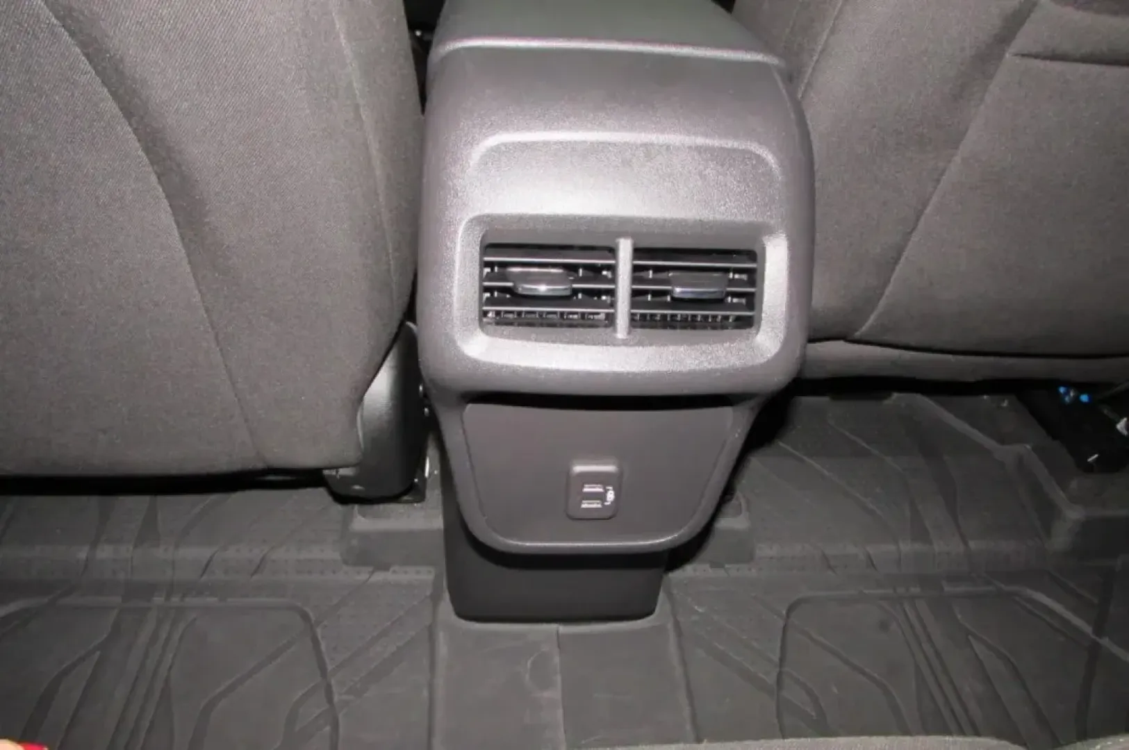 2023 /Medium Ash Gray Cloth Chevrolet Equinox LT (3GNAXTEG0PS) with an Other engine, Automatic transmission, located at 12836 Highway 21, De Soto, MO, 63020, (636) 337-7777, 38.151867, -90.575615 - **Discover Your Next Adventure with the 2023 Chevrolet Equinox LT at Pettus Ford De Soto!**<br /> <br /> Are you on the hunt for a versatile SUV that perfectly balances style, comfort, and functionality? Look no further than this stunning **2023 Chevrolet Equinox LT** available at **Pettus Ford De S - Photo#24