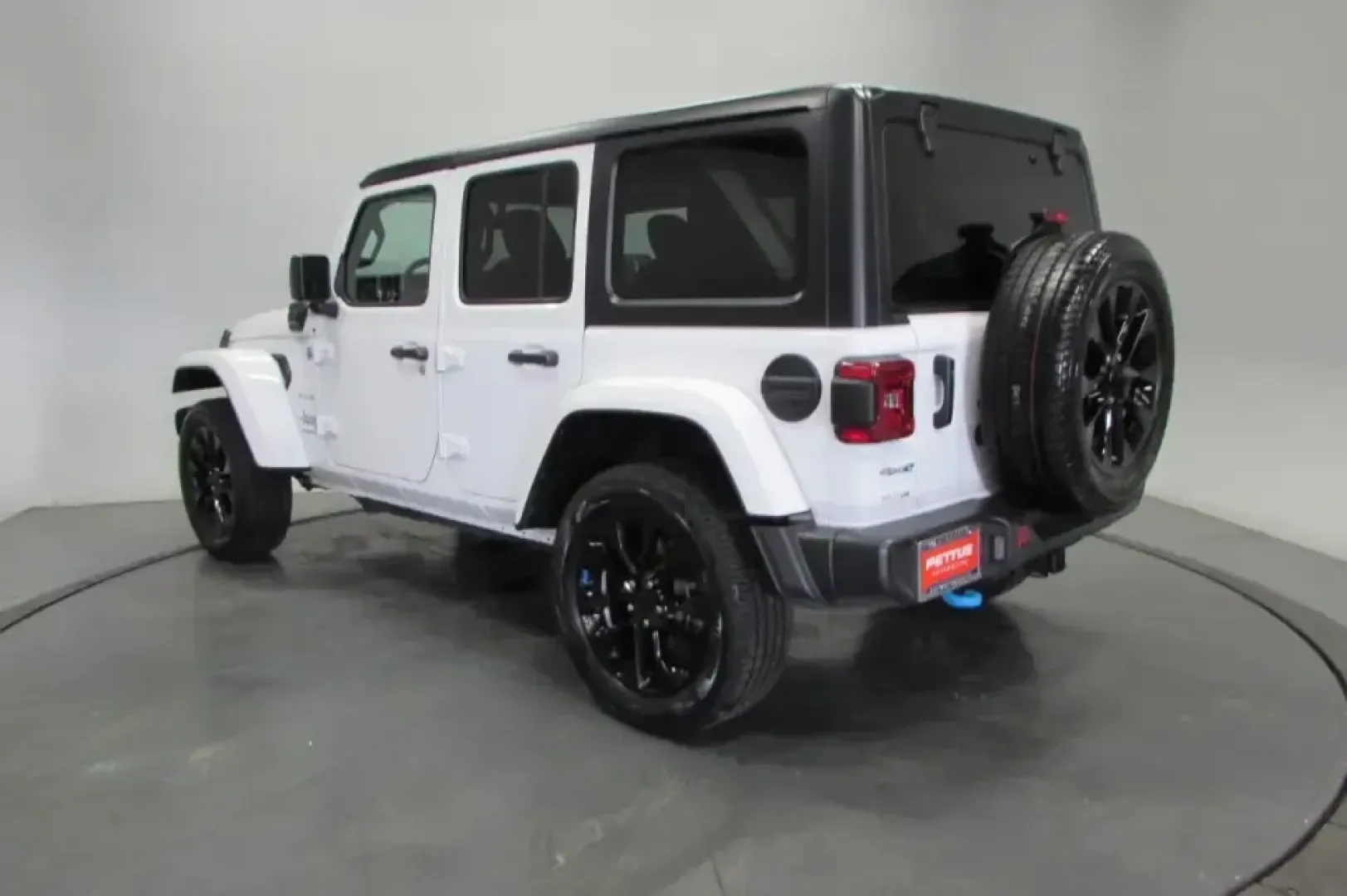 2023 /Black Jeep Wrangler Sahara 4xe (1C4JJXP68PW) with an 2.0L L4 DOHC 16V HYBRID engine, Automatic transmission, located at 12830 Highway 21, De Soto, MO, 63020, (636) 337-7777, 38.153099, -90.573624 - **Explore the Great Outdoors with the 2023 Jeep Wrangler Sahara 4xe The Ultimate Adventure Companion!**<br /> <br /> Are you ready to elevate your adventures and redefine your weekend getaways? Look no further than the 2023 Jeep Wrangler Sahara 4xe, the perfect SUV for those who crave exploration, - Photo#5