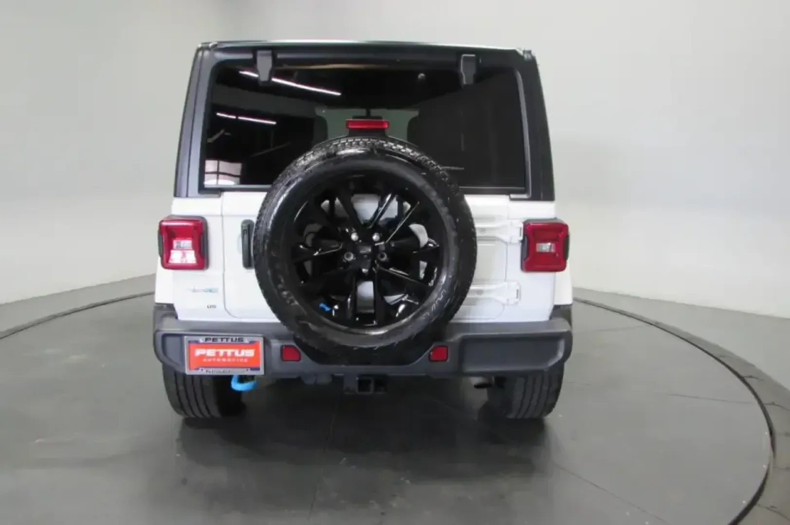 2023 /Black Jeep Wrangler Sahara 4xe (1C4JJXP68PW) with an 2.0L L4 DOHC 16V HYBRID engine, Automatic transmission, located at 12830 Highway 21, De Soto, MO, 63020, (636) 337-7777, 38.153099, -90.573624 - **Explore the Great Outdoors with the 2023 Jeep Wrangler Sahara 4xe The Ultimate Adventure Companion!**<br /> <br /> Are you ready to elevate your adventures and redefine your weekend getaways? Look no further than the 2023 Jeep Wrangler Sahara 4xe, the perfect SUV for those who crave exploration, - Photo#6