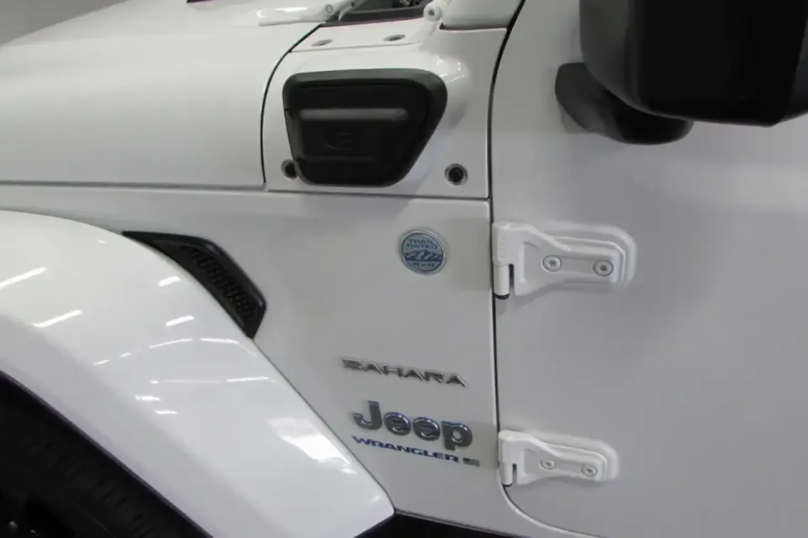 2023 /Black Jeep Wrangler Sahara 4xe (1C4JJXP68PW) with an 2.0L L4 DOHC 16V HYBRID engine, Automatic transmission, located at 12830 Highway 21, De Soto, MO, 63020, (636) 337-7777, 38.153099, -90.573624 - **Explore the Great Outdoors with the 2023 Jeep Wrangler Sahara 4xe The Ultimate Adventure Companion!**<br /> <br /> Are you ready to elevate your adventures and redefine your weekend getaways? Look no further than the 2023 Jeep Wrangler Sahara 4xe, the perfect SUV for those who crave exploration, - Photo#9