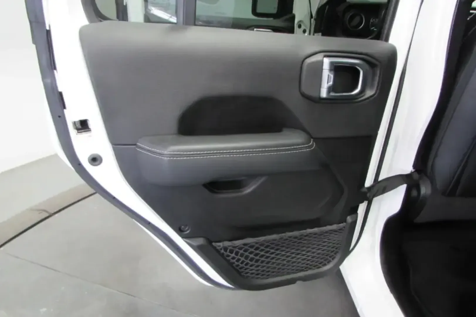 2023 /Black Jeep Wrangler Sahara 4xe (1C4JJXP68PW) with an 2.0L L4 DOHC 16V HYBRID engine, Automatic transmission, located at 12830 Highway 21, De Soto, MO, 63020, (636) 337-7777, 38.153099, -90.573624 - **Explore the Great Outdoors with the 2023 Jeep Wrangler Sahara 4xe The Ultimate Adventure Companion!**<br /> <br /> Are you ready to elevate your adventures and redefine your weekend getaways? Look no further than the 2023 Jeep Wrangler Sahara 4xe, the perfect SUV for those who crave exploration, - Photo#24