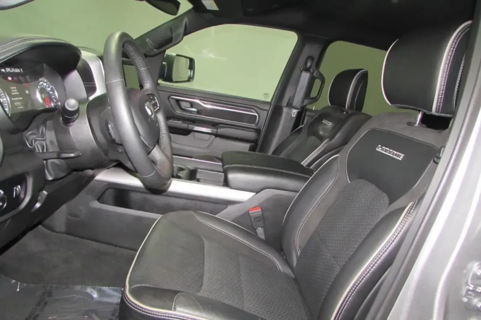 2024 /Black Leather Trimmed Ram 1500 Laramie (1C6SRFJT0RN) with an Other engine, located at 12830 Highway 21, De Soto, MO, 63020, (636) 337-7777, 38.153099, -90.573624 - **Unleash Your Adventurous Spirit with the 2024 Ram 1500 Laramie from Pettus CDJR DeSoto!**<br /> <br /> If you're seeking a truck that combines rugged capability with everyday comfort, look no further than the stunning 2024 Ram 1500 Laramie, now available at Pettus CDJR DeSoto. Situated convenientl - Photo#12