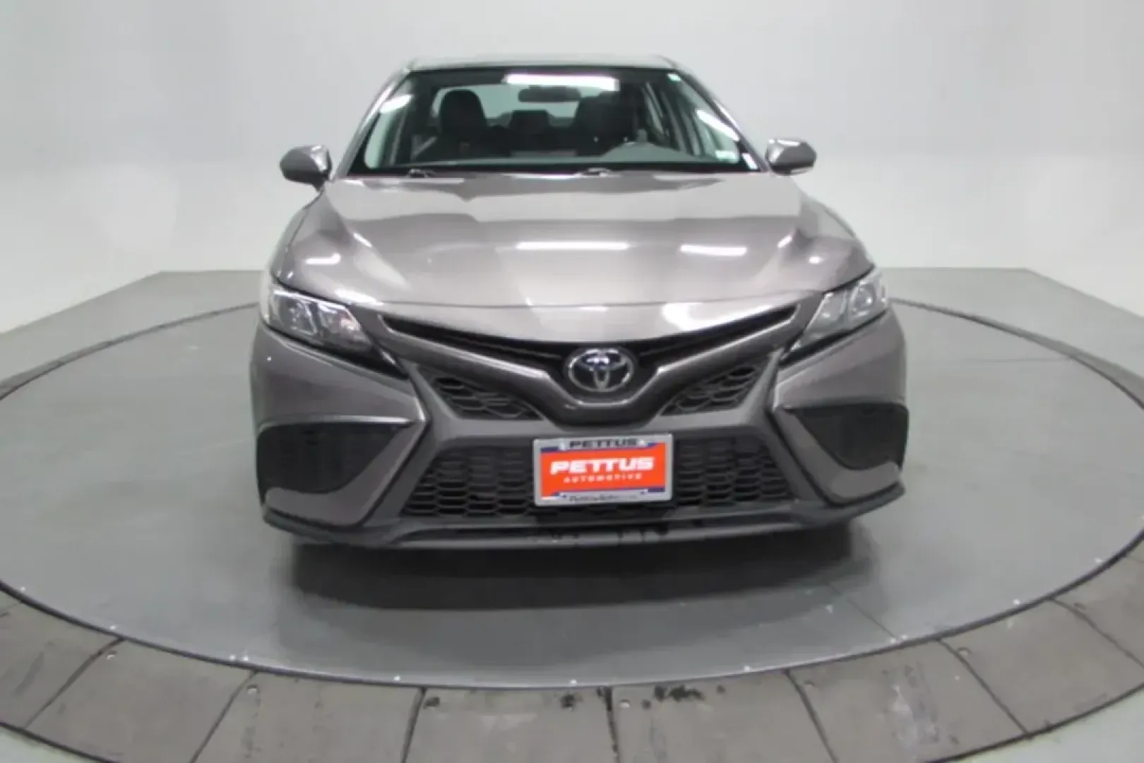 2022 Toyota Camry SE (4T1G11AK3NU) with an Other engine, Automatic transmission, located at 12836 Highway 21, De Soto, MO, 63020, (636) 337-7777, 38.151867, -90.575615 - **Elevate Your Daily Drive with the 2022 Toyota Camry SE at Pettus Ford De Soto**<br /> <br /> Are you ready to experience a perfect blend of style, comfort, and efficiency? The 2022 Toyota Camry SE, available at Pettus Ford De Soto, is designed for those who appreciate a dynamic driving experience - Photo#0