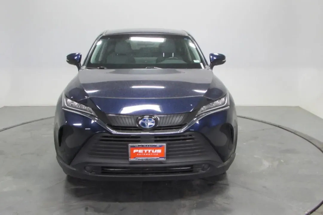 photo of 2022 Toyota Venza XLE