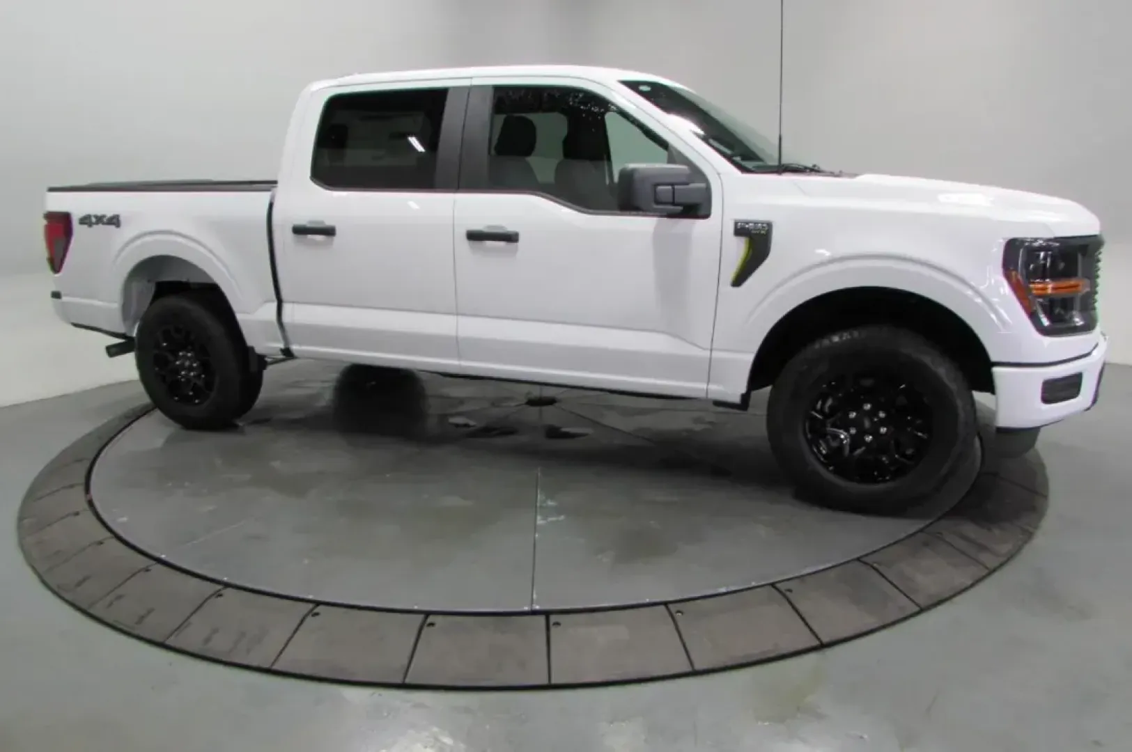 2025 /Cloth Ford F-150 STX (1FTEW2LP8SK) with an 2.7L V6 EcoBoost engine, Automatic transmission, located at 12836 Highway 21, De Soto, MO, 63020, (636) 337-7777, 38.151867, -90.575615 - **Unleash Your Adventure with the 2025 Ford F-150 STX at Pettus Ford De Soto!**<br /> <br /> Are you ready to elevate your lifestyle with a vehicle that perfectly balances power, technology, and comfort? Look no further! The 2025 Ford F-150 STX is the ultimate companion for those who crave adventure - Photo#3