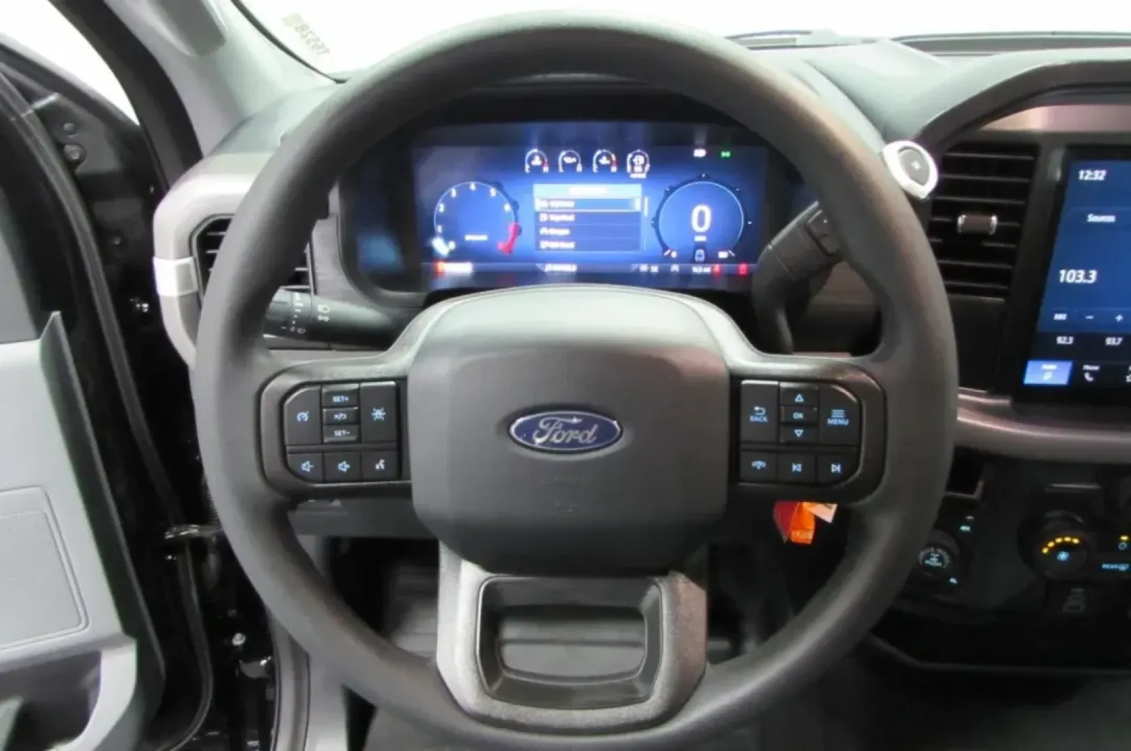 2025 /Black w/Medium Dark Slate Clot Ford F-150 XL (1FTMF1L51SK) with an 5.0L engine, Automatic transmission, located at 12836 Highway 21, De Soto, MO, 63020, (636) 337-7777, 38.151867, -90.575615 - **Adventure Awaits with the 2025 Ford F-150 XL - Perfect for Your Next Journey!**<br /> <br /> Looking for a vehicle that effortlessly blends rugged capability with modern comfort? The 2025 Ford F-150 XL is your ticket to adventure, whether you're hauling gear for a weekend getaway, tackling a tough - Photo#18