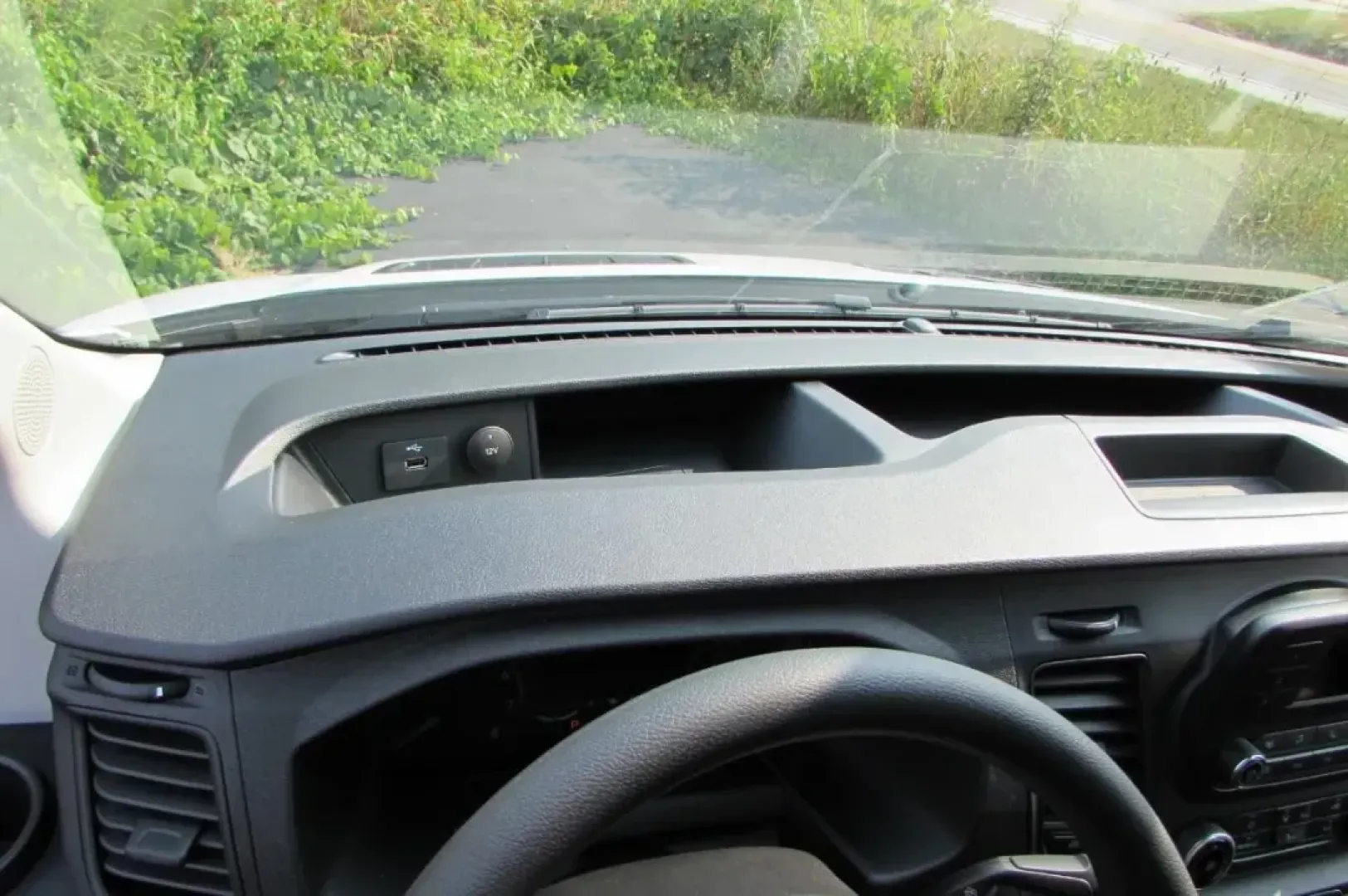 2024 Ford Transit-350 XL (1FBAX2Y80RK) with an 3.5L PFDi V6 Flex-Fuel engine, Automatic transmission, located at 12836 Highway 21, De Soto, MO, 63020, (636) 337-7777, 38.151867, -90.575615 - Discover the ultimate solution for your family's transportation needs with the 2024 Ford Transit-350 XL, now available at Pettus Ford De Soto in De Soto, MO. Whether you're planning a family road trip, need a reliable van for your business, or simply require a spacious vehicle for everyday errands, - Photo#12