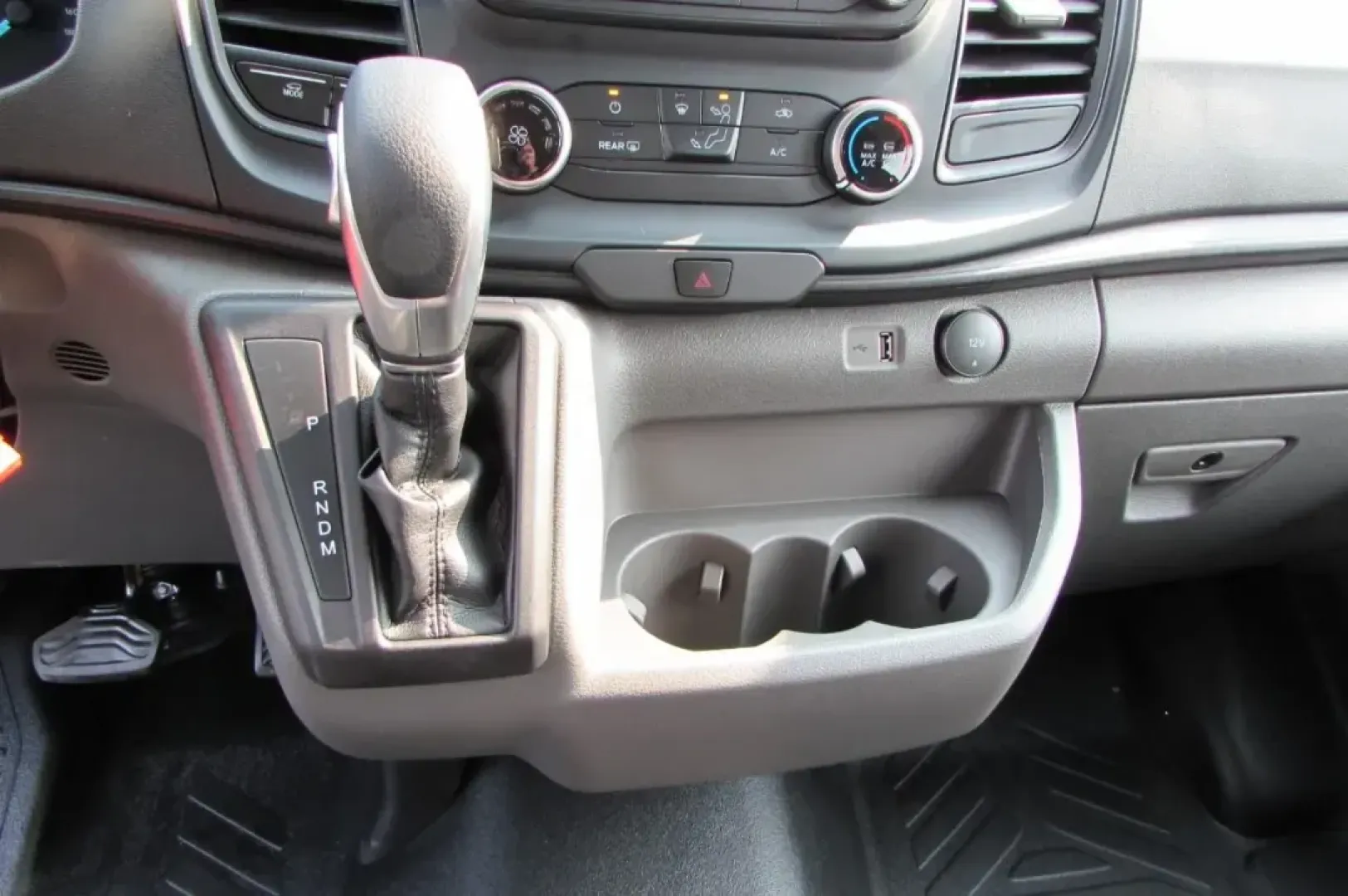 2024 Ford Transit-350 XL (1FBAX2Y80RK) with an 3.5L PFDi V6 Flex-Fuel engine, Automatic transmission, located at 12836 Highway 21, De Soto, MO, 63020, (636) 337-7777, 38.151867, -90.575615 - Discover the ultimate solution for your family's transportation needs with the 2024 Ford Transit-350 XL, now available at Pettus Ford De Soto in De Soto, MO. Whether you're planning a family road trip, need a reliable van for your business, or simply require a spacious vehicle for everyday errands, - Photo#19