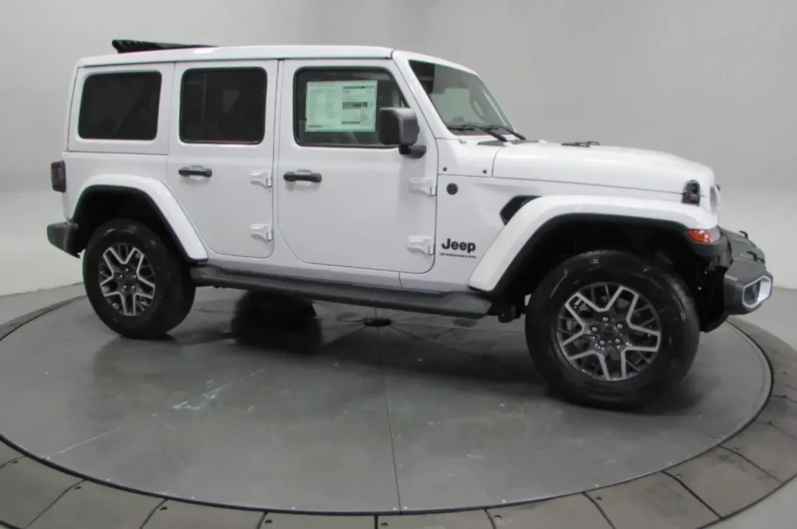 2025 /Black Leather Jeep Wrangler Sahara (1C4PJXEG6SW) with an Other engine, Automatic transmission, located at 12830 Highway 21, De Soto, MO, 63020, (636) 337-7777, 38.153099, -90.573624 - Experience the thrill of adventure with the 2025 Jeep Wrangler Sahara, available now at Pettus CDJR DeSoto, your trusted OEM dealership located at 12830 Highway 21, De Soto, MO 63020. Whether you're navigating the bustling streets of De Soto or heading out to explore the natural beauty of nearby par - Photo#3