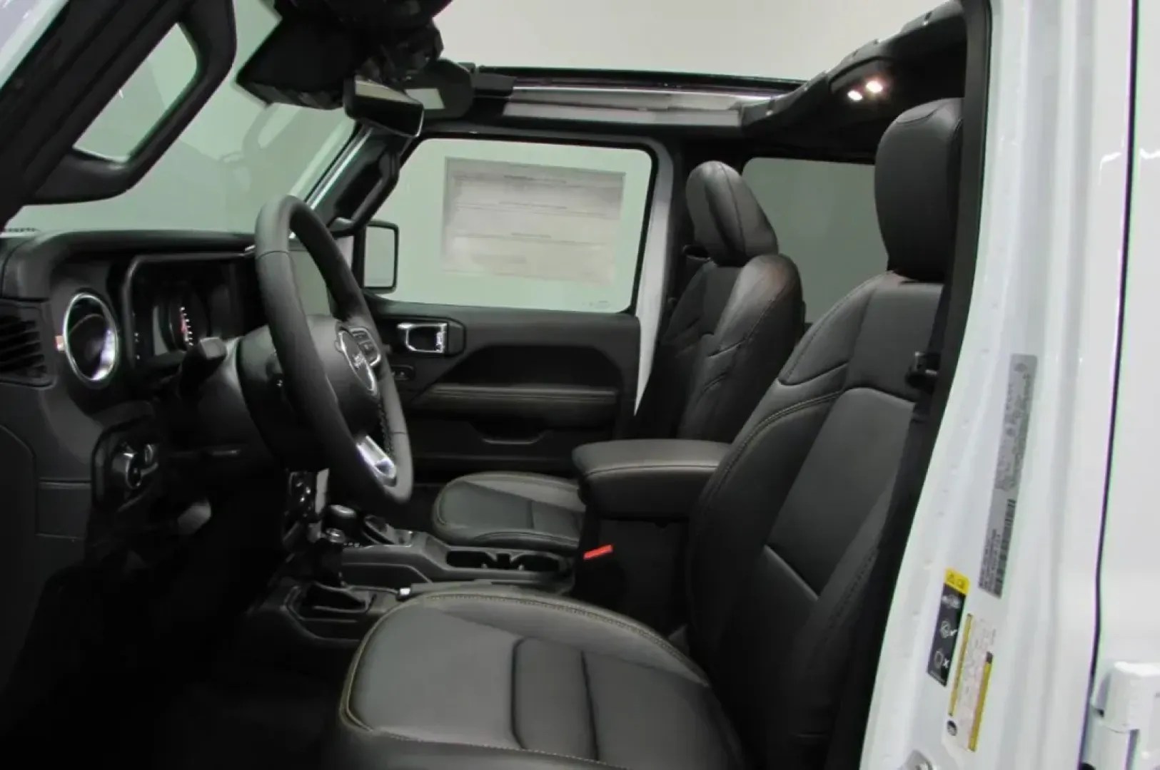 2025 /Black Leather Jeep Wrangler Sahara (1C4PJXEG6SW) with an Other engine, Automatic transmission, located at 12830 Highway 21, De Soto, MO, 63020, (636) 337-7777, 38.153099, -90.573624 - Experience the thrill of adventure with the 2025 Jeep Wrangler Sahara, available now at Pettus CDJR DeSoto, your trusted OEM dealership located at 12830 Highway 21, De Soto, MO 63020. Whether you're navigating the bustling streets of De Soto or heading out to explore the natural beauty of nearby par - Photo#13