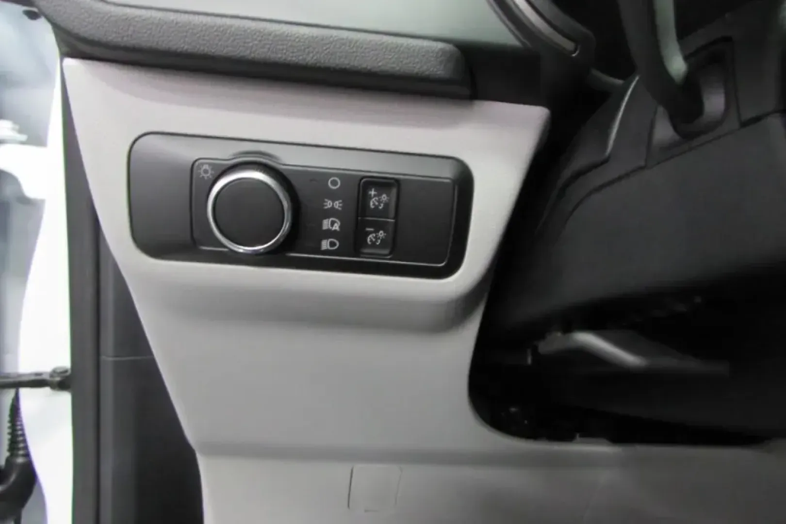 2025 /Ebony Cloth Ford Escape Active (1FMCU0GN6SU) with an 1.5L EcoBoost engine, Automatic transmission, located at 12836 Highway 21, De Soto, MO, 63020, (636) 337-7777, 38.151867, -90.575615 - **Discover the 2025 Ford Escape: Your Perfect Companion for Family Adventures and Daily Commutes!**<br /> <br /> Are you looking for a vehicle that seamlessly blends functionality, comfort, and style for your growing family or busy lifestyle? Look no further than the stunning **2025 Ford Escape** av - Photo#12