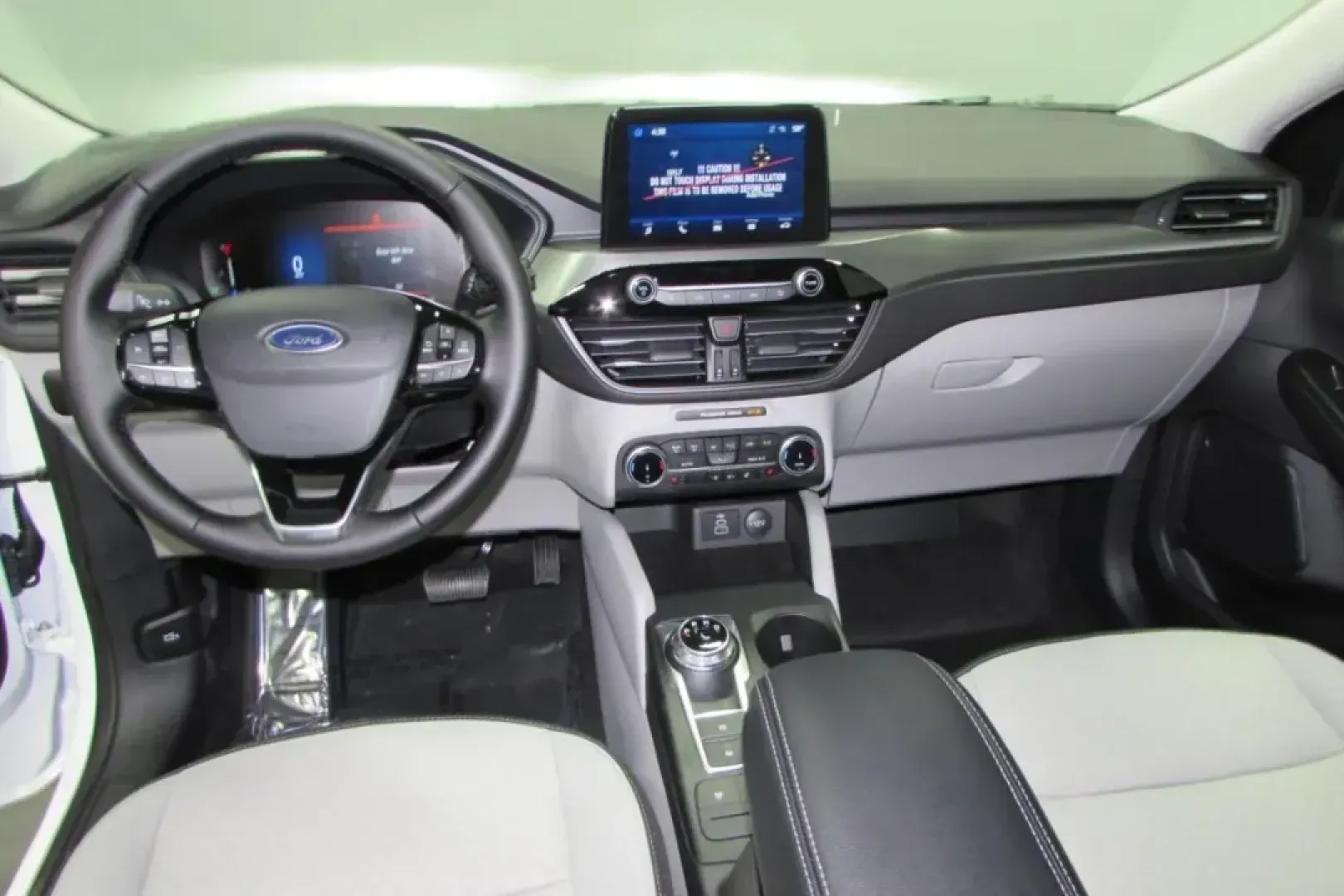 2025 /Ebony Cloth Ford Escape Active (1FMCU0GN6SU) with an 1.5L EcoBoost engine, Automatic transmission, located at 12836 Highway 21, De Soto, MO, 63020, (636) 337-7777, 38.151867, -90.575615 - **Discover the 2025 Ford Escape: Your Perfect Companion for Family Adventures and Daily Commutes!**<br /> <br /> Are you looking for a vehicle that seamlessly blends functionality, comfort, and style for your growing family or busy lifestyle? Look no further than the stunning **2025 Ford Escape** av - Photo#21