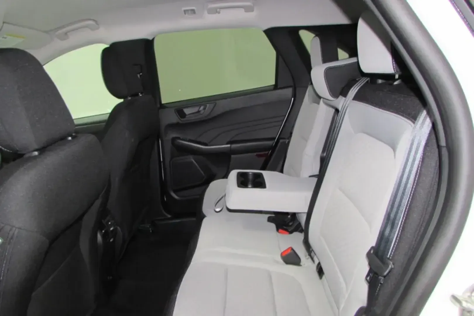 2025 /Ebony Cloth Ford Escape Active (1FMCU0GN6SU) with an 1.5L EcoBoost engine, Automatic transmission, located at 12836 Highway 21, De Soto, MO, 63020, (636) 337-7777, 38.151867, -90.575615 - **Discover the 2025 Ford Escape: Your Perfect Companion for Family Adventures and Daily Commutes!**<br /> <br /> Are you looking for a vehicle that seamlessly blends functionality, comfort, and style for your growing family or busy lifestyle? Look no further than the stunning **2025 Ford Escape** av - Photo#23