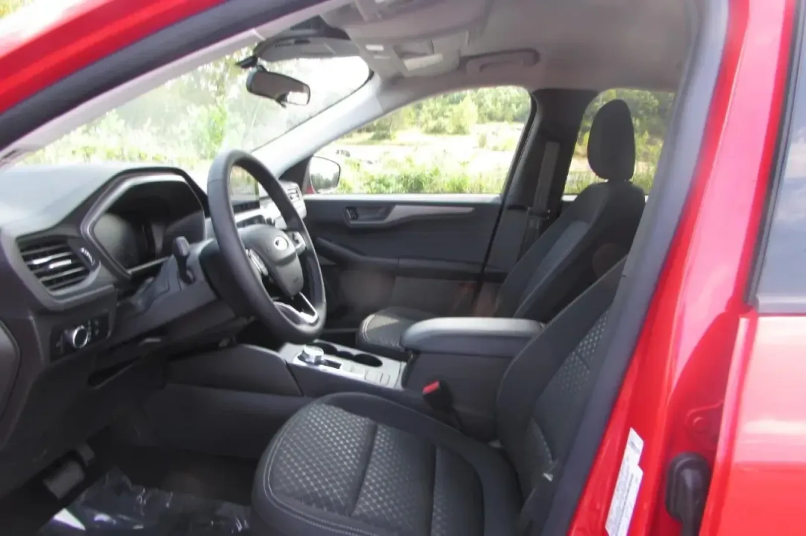 2024 Ford Escape Active (1FMCU0GN8RU) with an 1.5L EcoBoost engine, Automatic transmission, located at 12836 Highway 21, De Soto, MO, 63020, (636) 337-7777, 38.151867, -90.575615 - **Experience the Adventure of a Lifetime with the 2024 Ford Escape at Pettus Ford De Soto!**<br /> <br /> Are you searching for the perfect vehicle to accompany you on family outings or weekend escapades? The 2024 Ford Escape, now available at Pettus Ford De Soto, is designed to elevate your adventu - Photo#10