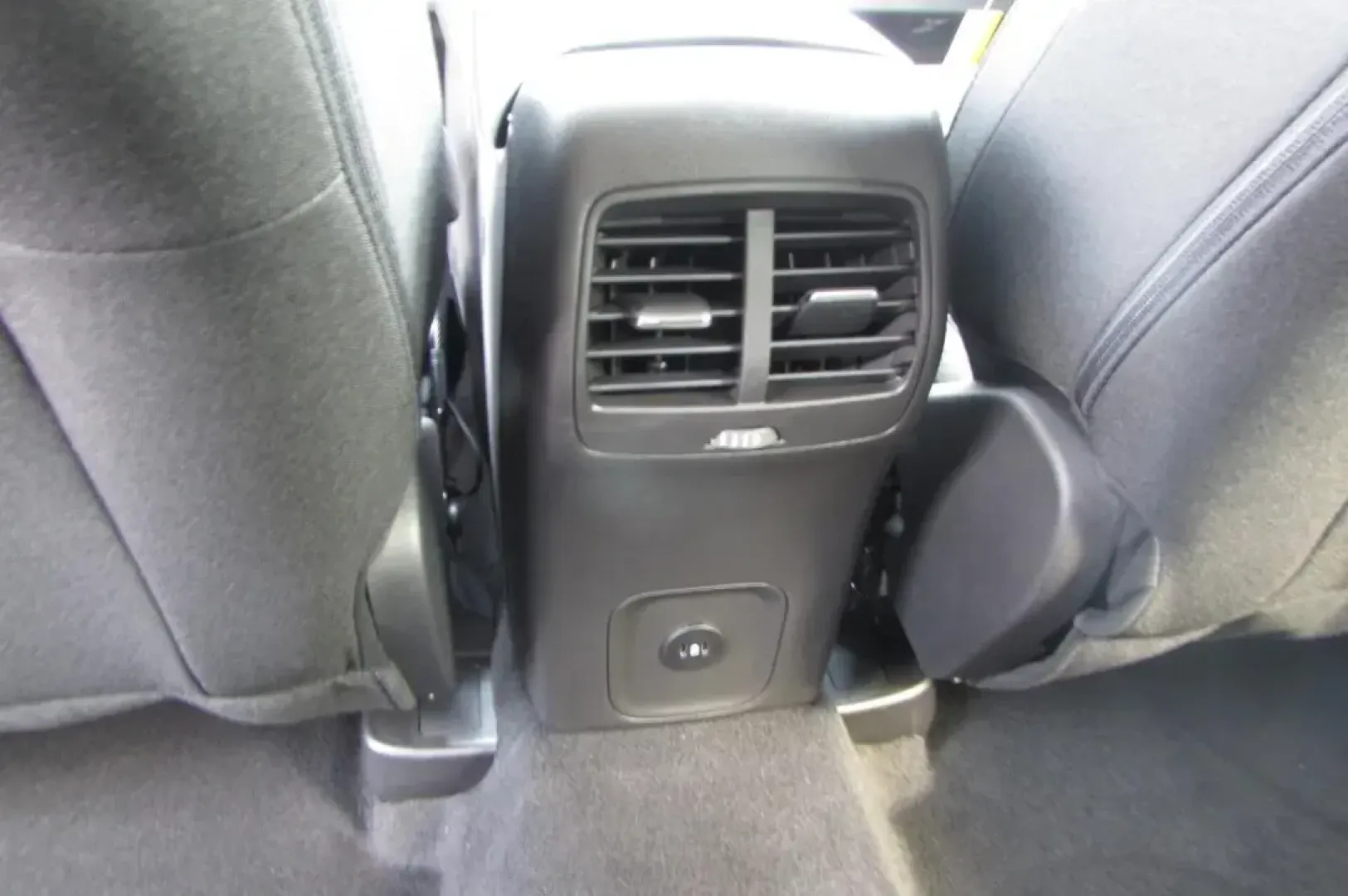 2024 Ford Escape Active (1FMCU0GN8RU) with an 1.5L EcoBoost engine, Automatic transmission, located at 12836 Highway 21, De Soto, MO, 63020, (636) 337-7777, 38.151867, -90.575615 - **Experience the Adventure of a Lifetime with the 2024 Ford Escape at Pettus Ford De Soto!**<br /> <br /> Are you searching for the perfect vehicle to accompany you on family outings or weekend escapades? The 2024 Ford Escape, now available at Pettus Ford De Soto, is designed to elevate your adventu - Photo#23