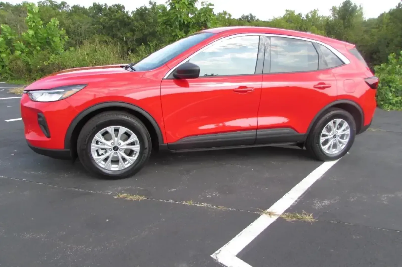 2024 Ford Escape Active (1FMCU0GN8RU) with an 1.5L EcoBoost engine, Automatic transmission, located at 12836 Highway 21, De Soto, MO, 63020, (636) 337-7777, 38.151867, -90.575615 - **Experience the Adventure of a Lifetime with the 2024 Ford Escape at Pettus Ford De Soto!**<br /> <br /> Are you searching for the perfect vehicle to accompany you on family outings or weekend escapades? The 2024 Ford Escape, now available at Pettus Ford De Soto, is designed to elevate your adventu - Photo#2