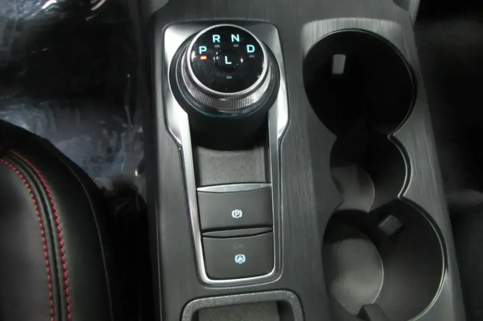 2024 Ford Escape ST-Line (1FMCU0MN2RU) with an 1.5L EcoBoost engine, located at 12836 Highway 21, De Soto, MO, 63020, (636) 337-7777, 38.151867, -90.575615 - ### Discover Your Next Adventure with the 2024 Ford Escape ST-Line at Pettus Ford De Soto!<br /> <br /> Are you ready to elevate your lifestyle with a vehicle that seamlessly blends practicality, comfort, and style? The 2024 Ford Escape ST-Line is the perfect companion for your next family road trip - Photo#25