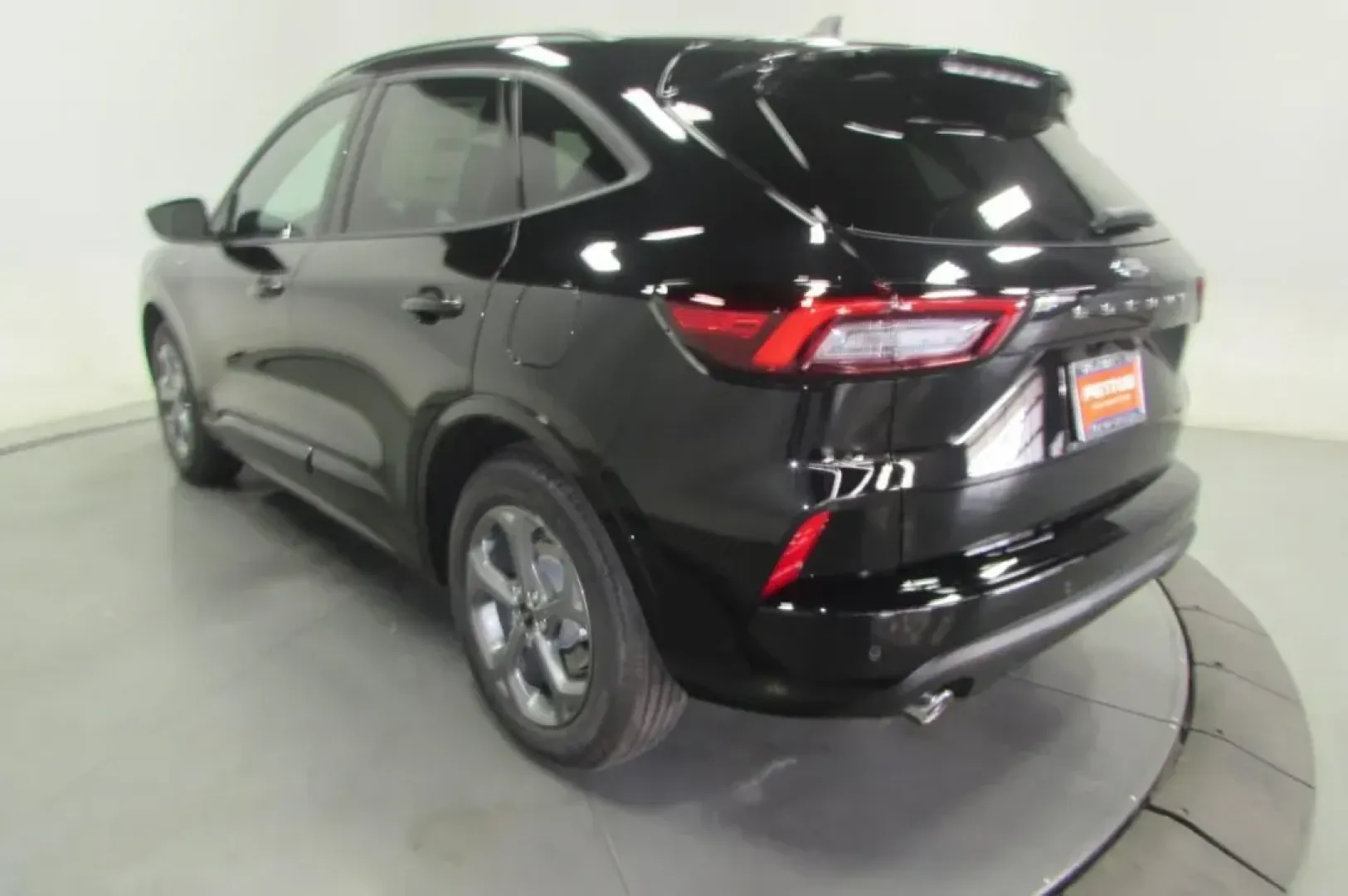 2024 Ford Escape ST-Line (1FMCU0MN2RU) with an 1.5L EcoBoost engine, located at 12836 Highway 21, De Soto, MO, 63020, (636) 337-7777, 38.151867, -90.575615 - ### Discover Your Next Adventure with the 2024 Ford Escape ST-Line at Pettus Ford De Soto!<br /> <br /> Are you ready to elevate your lifestyle with a vehicle that seamlessly blends practicality, comfort, and style? The 2024 Ford Escape ST-Line is the perfect companion for your next family road trip - Photo#6
