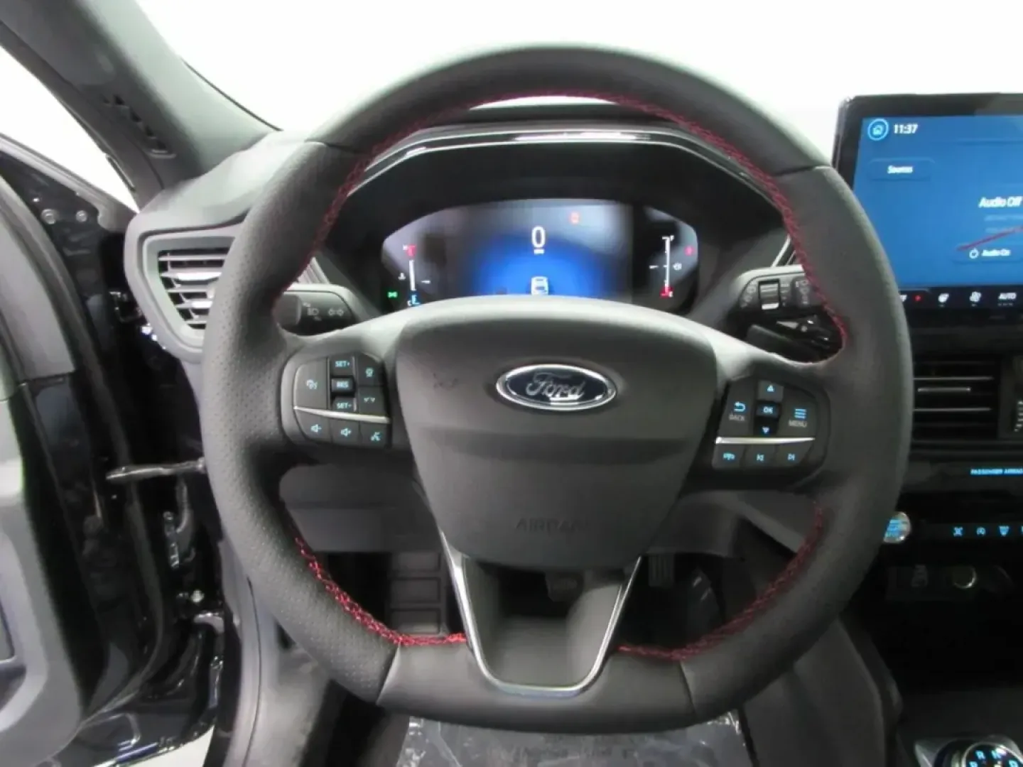 2025 Ford Escape ST-Line (1FMCU0MN3SU) with an 1.5L EcoBoost engine, located at 12836 Highway 21, De Soto, MO, 63020, (636) 337-7777, 38.151867, -90.575615 - Discover your next adventure with the stunning 2025 Ford Escape ST-Line available at Pettus Ford De Soto! Perfect for families on the go, daily commuters, or weekend explorers, this versatile SUV effortlessly combines style, comfort, and efficiency. Picture yourself cruising through the picturesque - Photo#12