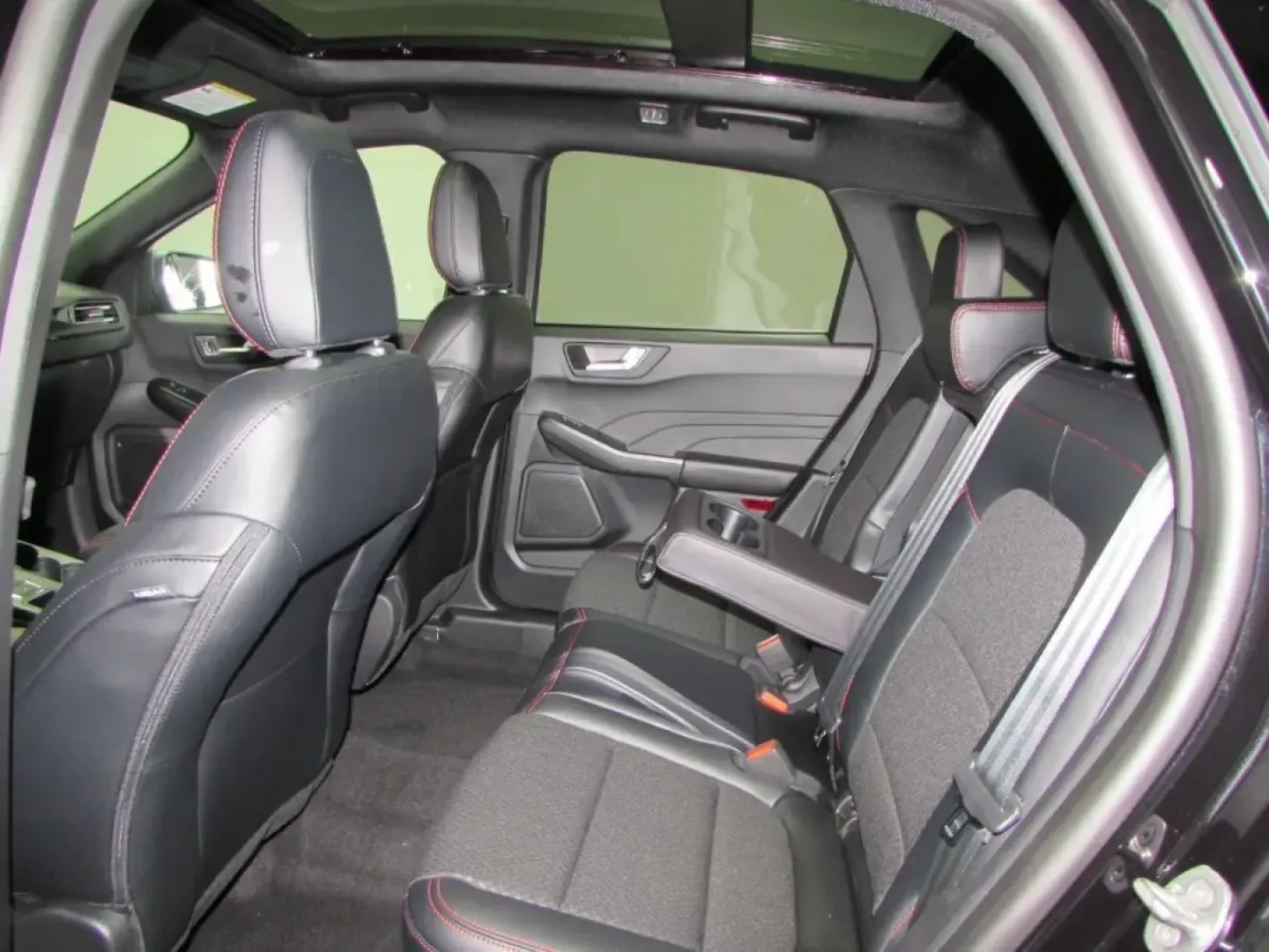 2025 Ford Escape ST-Line (1FMCU0MN3SU) with an 1.5L EcoBoost engine, located at 12836 Highway 21, De Soto, MO, 63020, (636) 337-7777, 38.151867, -90.575615 - Discover your next adventure with the stunning 2025 Ford Escape ST-Line available at Pettus Ford De Soto! Perfect for families on the go, daily commuters, or weekend explorers, this versatile SUV effortlessly combines style, comfort, and efficiency. Picture yourself cruising through the picturesque - Photo#22
