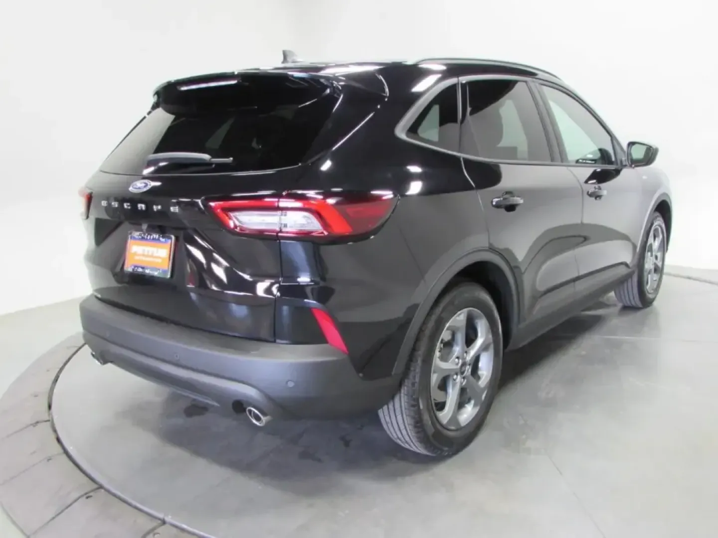 2025 Ford Escape ST-Line (1FMCU0MN3SU) with an 1.5L EcoBoost engine, located at 12836 Highway 21, De Soto, MO, 63020, (636) 337-7777, 38.151867, -90.575615 - Discover your next adventure with the stunning 2025 Ford Escape ST-Line available at Pettus Ford De Soto! Perfect for families on the go, daily commuters, or weekend explorers, this versatile SUV effortlessly combines style, comfort, and efficiency. Picture yourself cruising through the picturesque - Photo#6