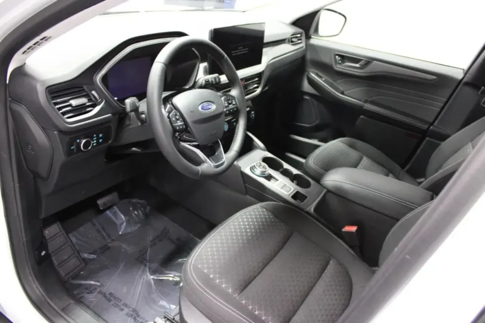 2023 Ford Escape Active (1FMCU9GN1PU) with an 1.5L EcoBoost engine, located at 12836 Highway 21, De Soto, MO, 63020, (636) 337-7777, 38.151867, -90.575615 - Elevate your daily commute and family adventures with this stunning 2023 Ford Escape, available now at Pettus Ford De Soto, your trusted OEM dealership located at 12836 Missouri Hwy 21, De Soto, MO 63020. With an impressive balance of comfort, efficiency, and capability, this SUV is perfect for grow - Photo#8