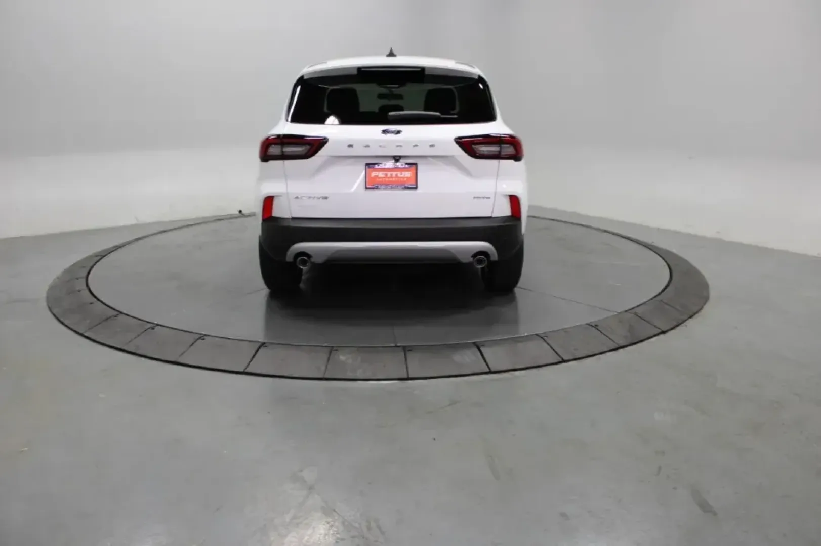 2023 Ford Escape Active (1FMCU9GN1PU) with an 1.5L EcoBoost engine, located at 12836 Highway 21, De Soto, MO, 63020, (636) 337-7777, 38.151867, -90.575615 - Elevate your daily commute and family adventures with this stunning 2023 Ford Escape, available now at Pettus Ford De Soto, your trusted OEM dealership located at 12836 Missouri Hwy 21, De Soto, MO 63020. With an impressive balance of comfort, efficiency, and capability, this SUV is perfect for grow - Photo#4