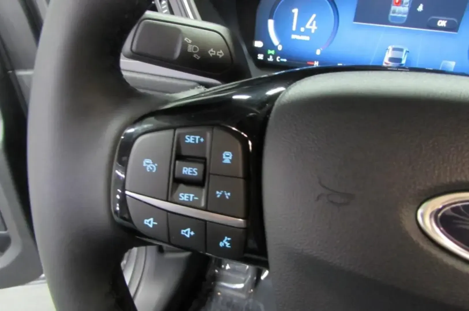 2025 Ford Escape Platinum (1FMCU9JA0SU) with an 2.0L Turbocharged engine, located at 12836 Highway 21, De Soto, MO, 63020, (636) 337-7777, 38.151867, -90.575615 - ### Unleash Adventure with the 2025 Ford Escape Hybrid at Pettus Ford De Soto<br /> <br /> Are you ready to elevate your daily commute or weekend adventures? This stunning 2025 Ford Escape Hybrid, available at Pettus Ford De Soto, is the ultimate SUV for those who crave versatility and efficiency. W - Photo#14