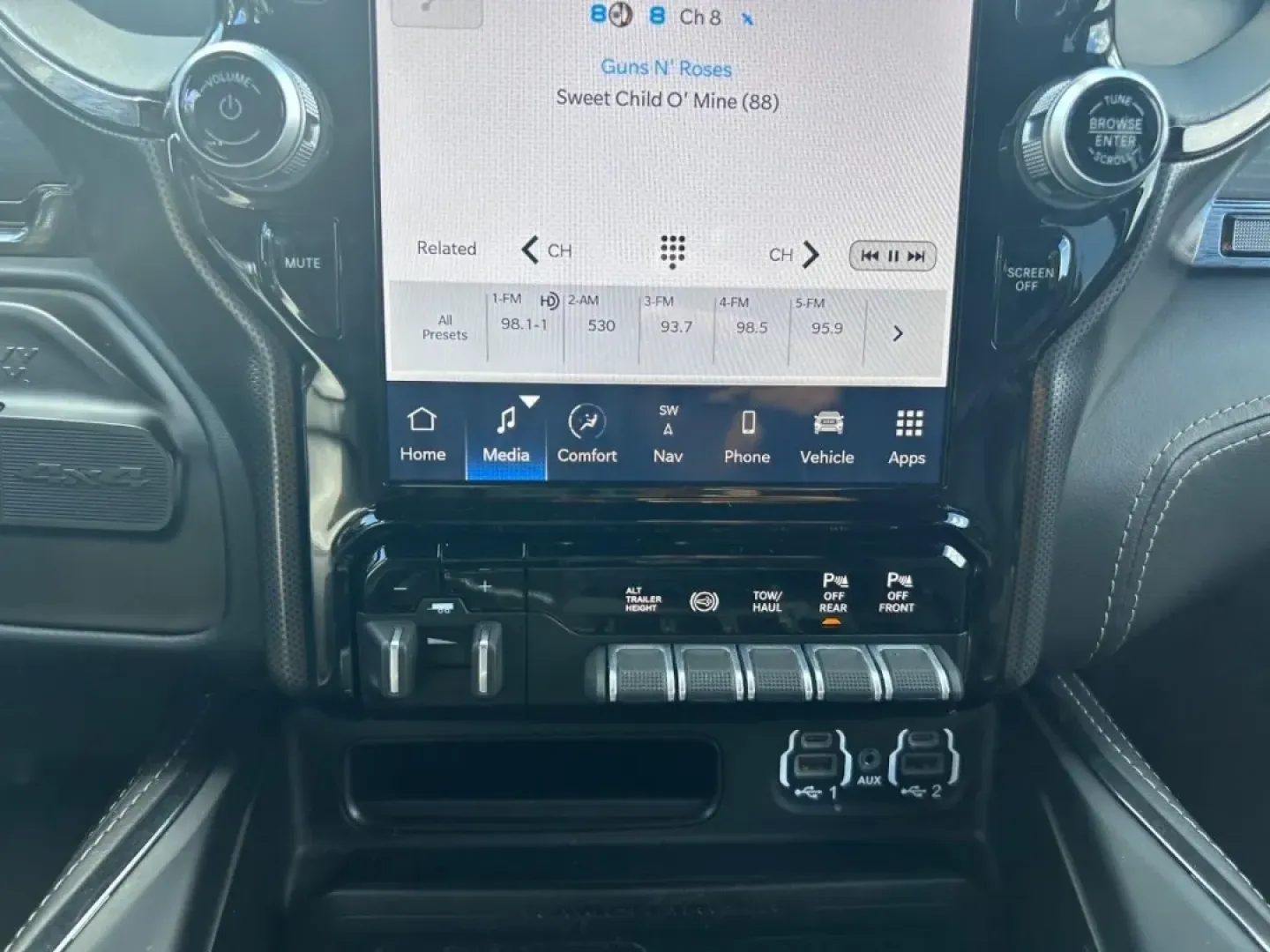 2022 /Black Leather Ram 2500 Limited (3C6UR5TL1NG) with an Straight 6 Turbocharged Diesel engine, located at 970 Woodlawn Dr., Farmington, MO, 63640, (573) 431-7800, 37.825642, -90.468674 - **Discover the Ultimate Workhorse: 2022 Ram 2500 at Pettus CDJR Farmington**<br /> <br /> Are you looking for a powerful truck that can handle everything from weekend adventures to heavy-duty work tasks? Look no further than this exceptional 2022 Ram 2500, available now at Pettus CDJR Farmington. Lo - Photo#14