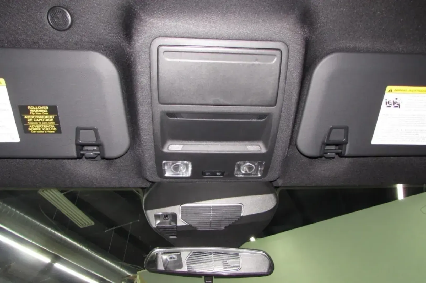 2024 Ford Escape ST-Line Select (1FMCU9NZ6RU) with an 2.5L iVCT Atkinson Cycle I-4 Hybrid engine, located at 12836 Highway 21, De Soto, MO, 63020, (636) 337-7777, 38.151867, -90.575615 - **Discover Adventure with the 2024 Ford Escape Hybrid Perfect for Every Journey!**<br /> <br /> Are you ready to elevate your daily commutes or weekend getaways? The 2024 Ford Escape Hybrid is your ultimate companion for both urban exploration and outdoor adventures, designed to meet the needs of m - Photo#15