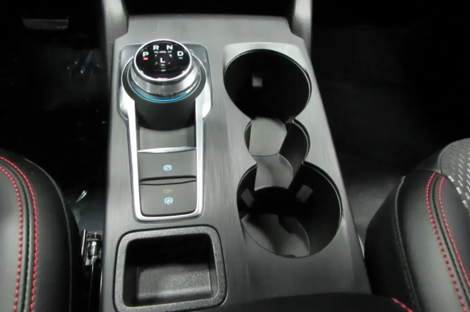 2024 Ford Escape ST-Line Select (1FMCU9NZ6RU) with an 2.5L iVCT Atkinson Cycle I-4 Hybrid engine, located at 12836 Highway 21, De Soto, MO, 63020, (636) 337-7777, 38.151867, -90.575615 - **Discover Adventure with the 2024 Ford Escape Hybrid Perfect for Every Journey!**<br /> <br /> Are you ready to elevate your daily commutes or weekend getaways? The 2024 Ford Escape Hybrid is your ultimate companion for both urban exploration and outdoor adventures, designed to meet the needs of m - Photo#16