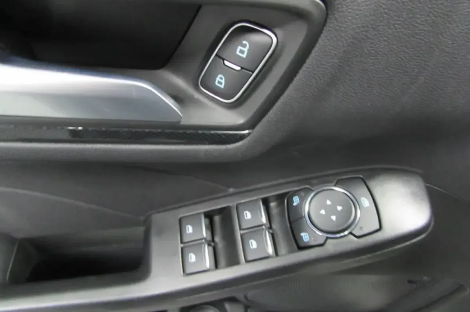 2024 Ford Escape ST-Line Select (1FMCU9NZ6RU) with an 2.5L iVCT Atkinson Cycle I-4 Hybrid engine, located at 12836 Highway 21, De Soto, MO, 63020, (636) 337-7777, 38.151867, -90.575615 - **Discover Adventure with the 2024 Ford Escape Hybrid Perfect for Every Journey!**<br /> <br /> Are you ready to elevate your daily commutes or weekend getaways? The 2024 Ford Escape Hybrid is your ultimate companion for both urban exploration and outdoor adventures, designed to meet the needs of m - Photo#25