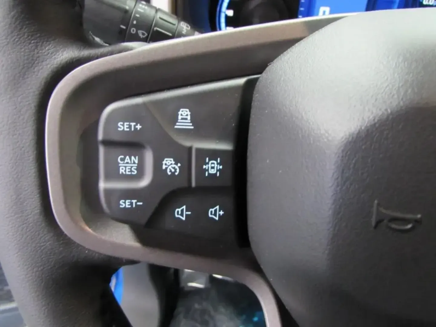 2024 Ford Bronco Outer Banks (1FMDE8BH9RL) with an 2.3L EcoBoost I-4 engine, Automatic transmission, located at 12836 Highway 21, De Soto, MO, 63020, (636) 337-7777, 38.151867, -90.575615 - **Adventure Awaits with the 2024 Ford Bronco Outer Banks Your Ultimate Weekend Companion!**<br /> <br /> Are you ready to elevate your outdoor adventures or tackle daily commutes with flair? The 2024 Ford Bronco Outer Banks is designed for those who crave excitement and versatility. With its robust - Photo#15