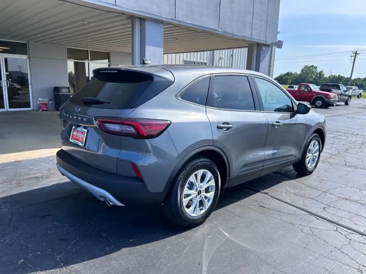2025 Ford Escape Active (1FMCU0GNXSU) with an 1.5L EcoBoost engine, Automatic transmission, located at 12836 Highway 21, De Soto, MO, 63020, (636) 337-7777, 38.151867, -90.575615 - **Unleash Your Adventurous Spirit with the 2025 Ford Escape Active at Pettus Ford Fredericktown!**<br /> <br /> If you're searching for the perfect blend of style, comfort, and performance for your next family adventure or daily commute, look no further than the 2025 Ford Escape Active! This sporty - Photo#2