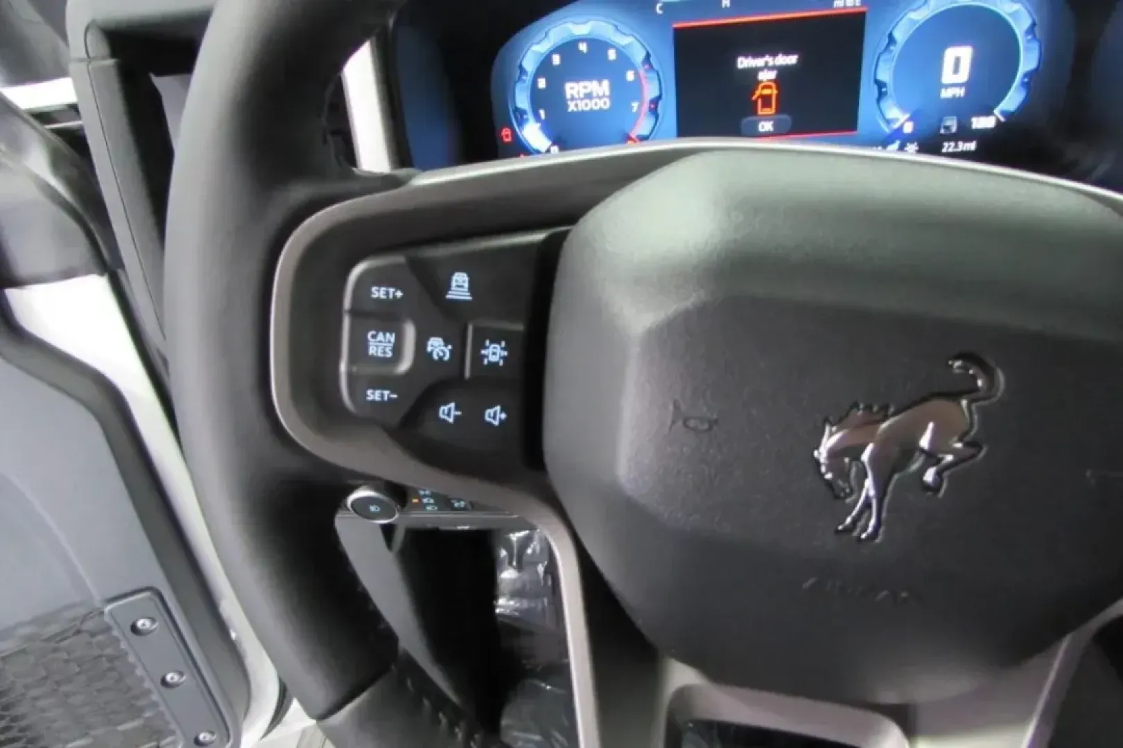 2025 /Smoked Truffle w/Black Leather Ford Bronco Outer Banks (1FMEE8BP0SL) with an 2.7L V6 Turbocharged engine, Automatic transmission, located at 12836 Highway 21, De Soto, MO, 63020, (636) 337-7777, 38.151867, -90.575615 - **Unleash Your Adventurous Spirit with the 2025 Ford Bronco Outer Banks!**<br /> <br /> Are you ready to tackle the great outdoors or navigate the urban jungle? The 2025 Ford Bronco Outer Banks is not just an SUV; it's a lifestyle choice for adventure seekers and families alike. With its rugged yet - Photo#14